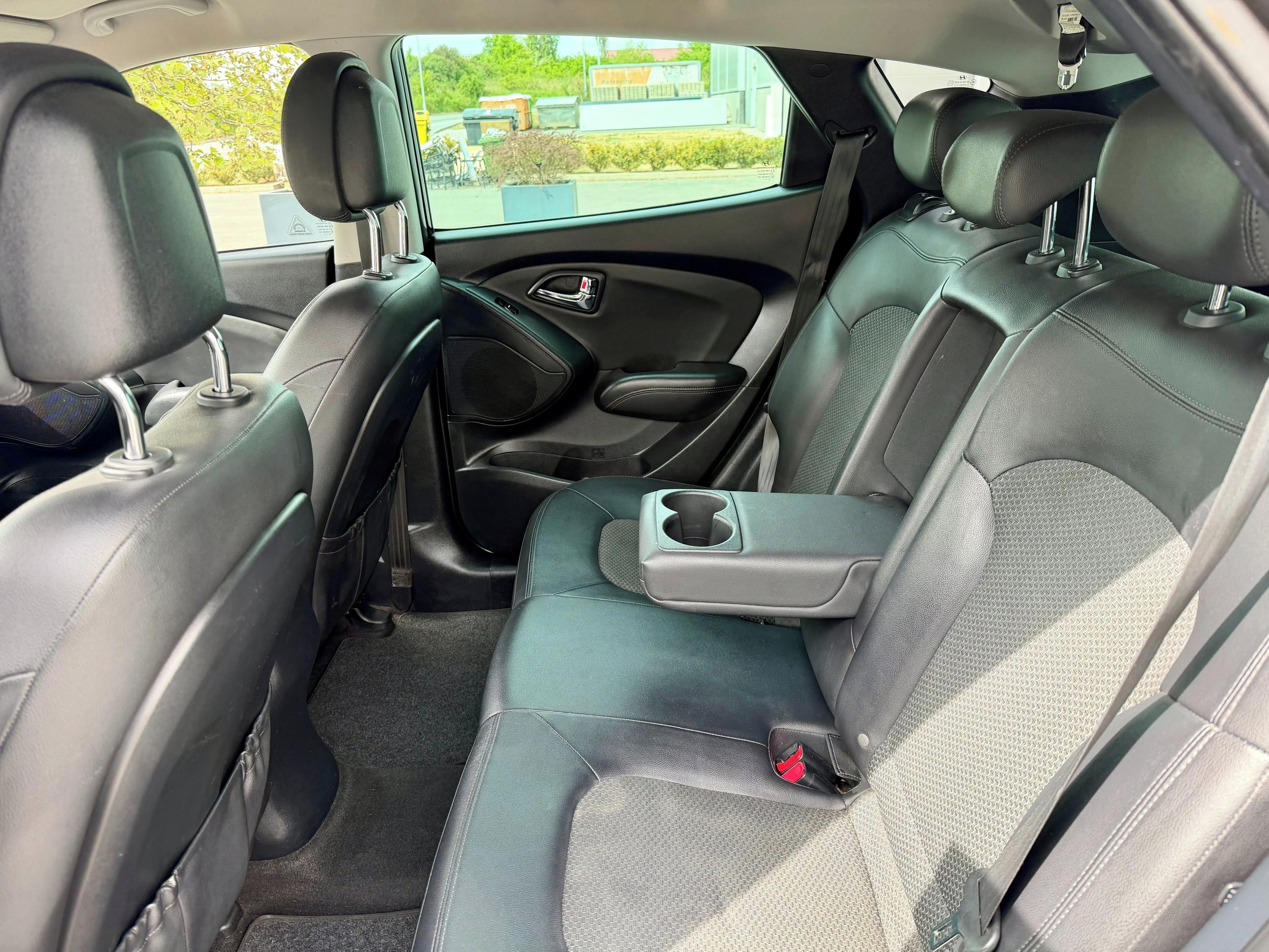 Hyundai ix35, 2.0i Style 2WD - fotka 6