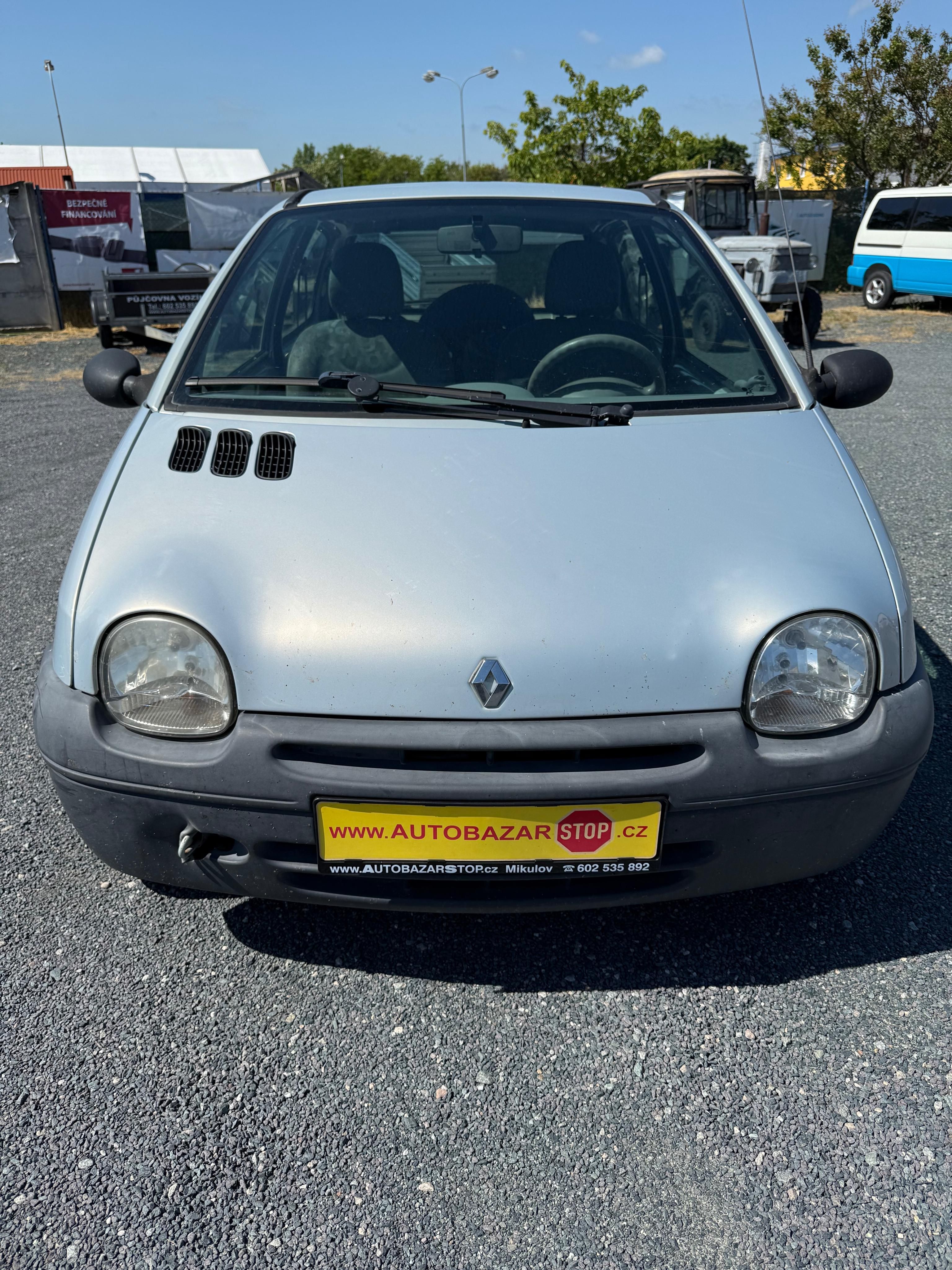 Renault Twingo, 1.2i 43kW CZ SERVISKA - fotka 2