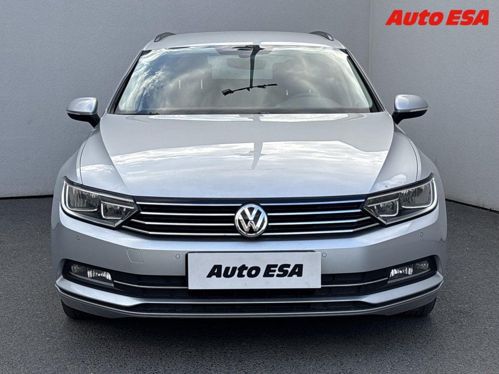 Volkswagen Passat, 1.6 TDi,Comfortline - fotka 2