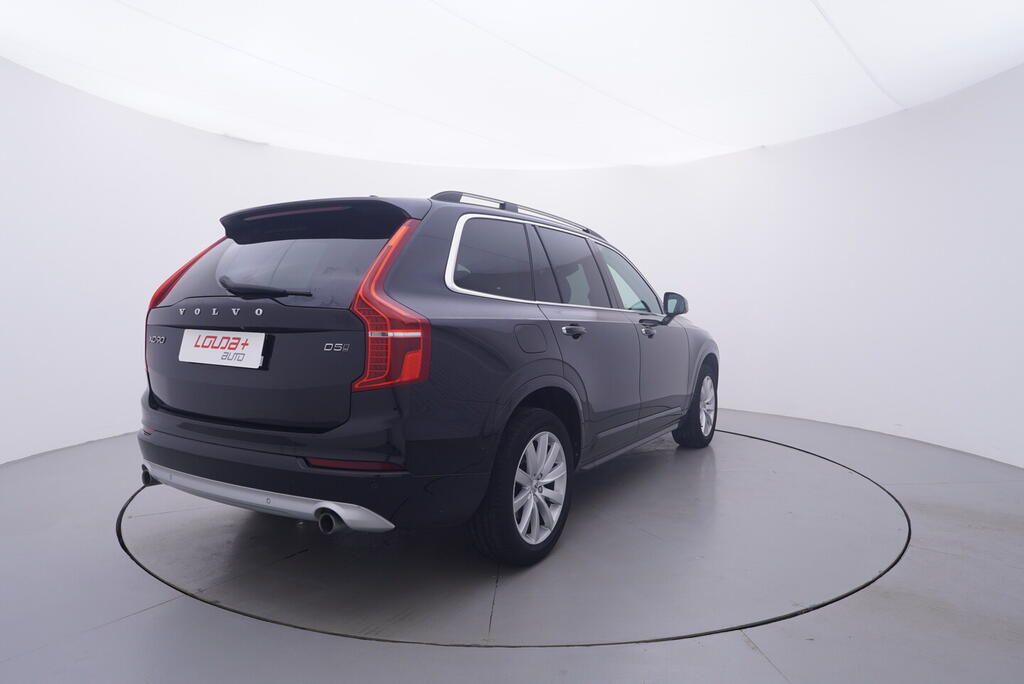Volvo XC90, Momentum 2.0 D5 AWD 165 kW - fotka 5