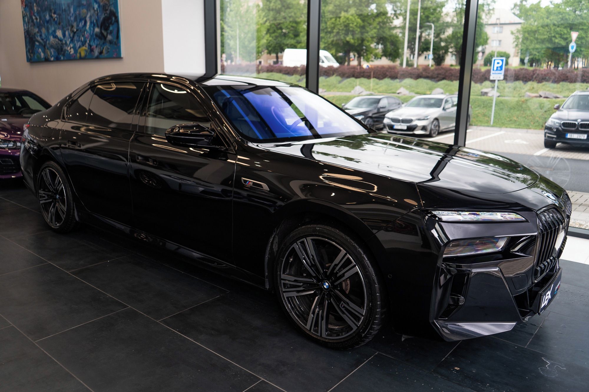BMW Řada 7, M760e xDrive Sedan - fotka 3