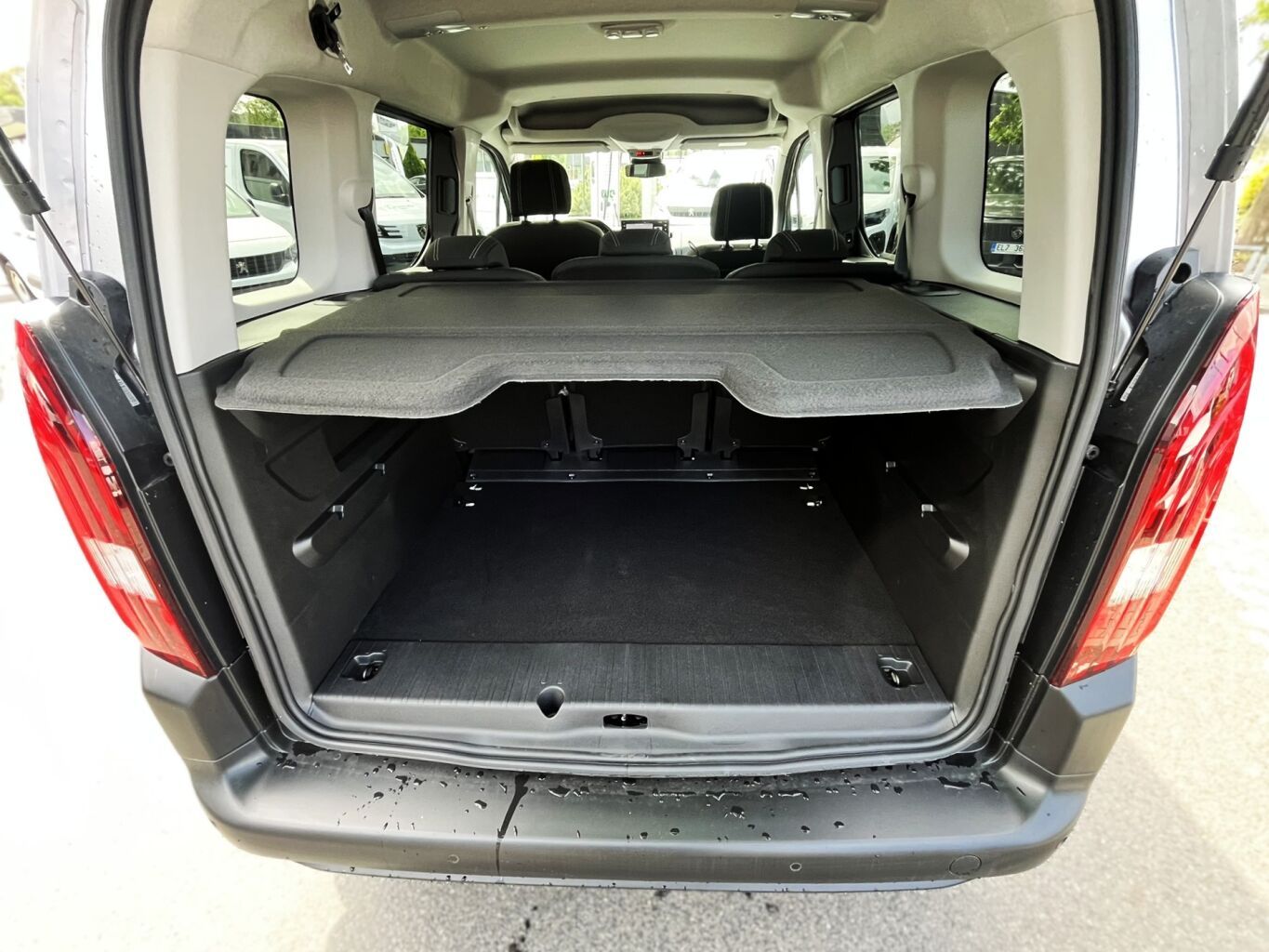 Peugeot Rifter, ALLURE PureTech 110k MAN6 s ho - fotka 6