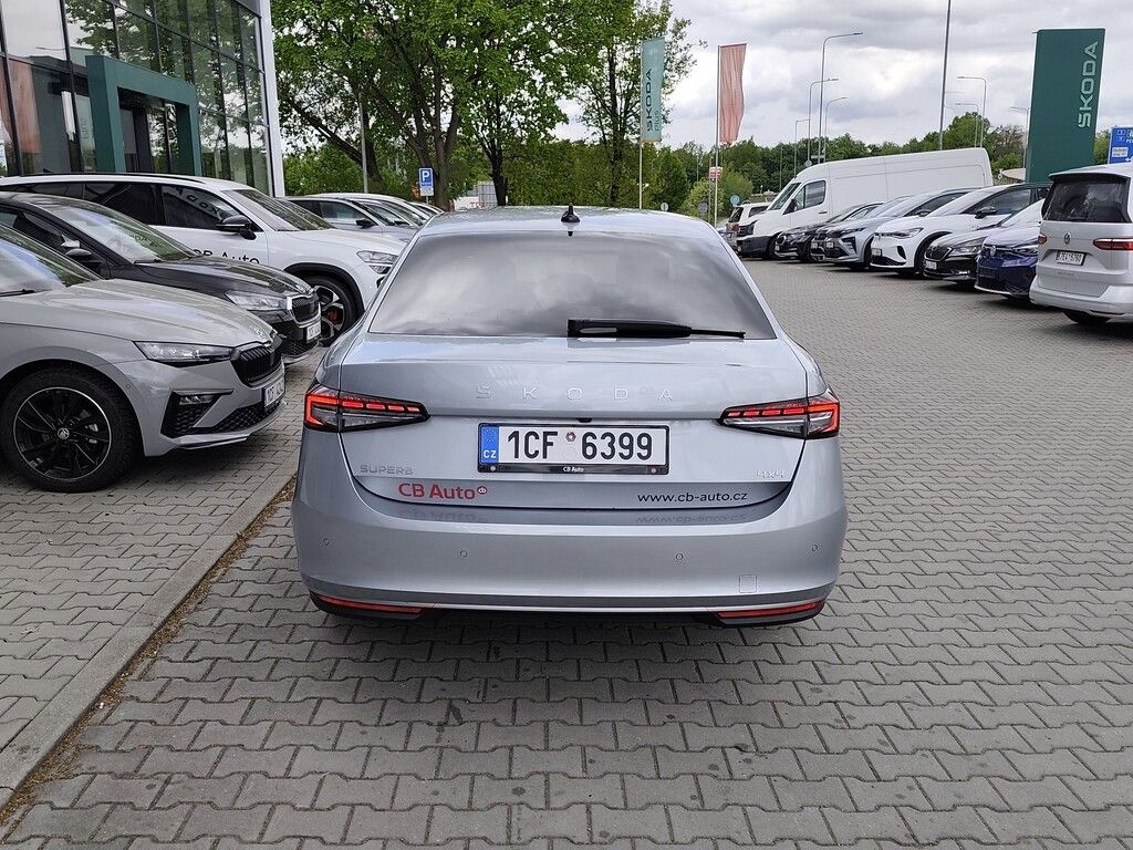 Škoda Superb, 2,0 TDI 142 kW DSG 4x4 - fotka 5
