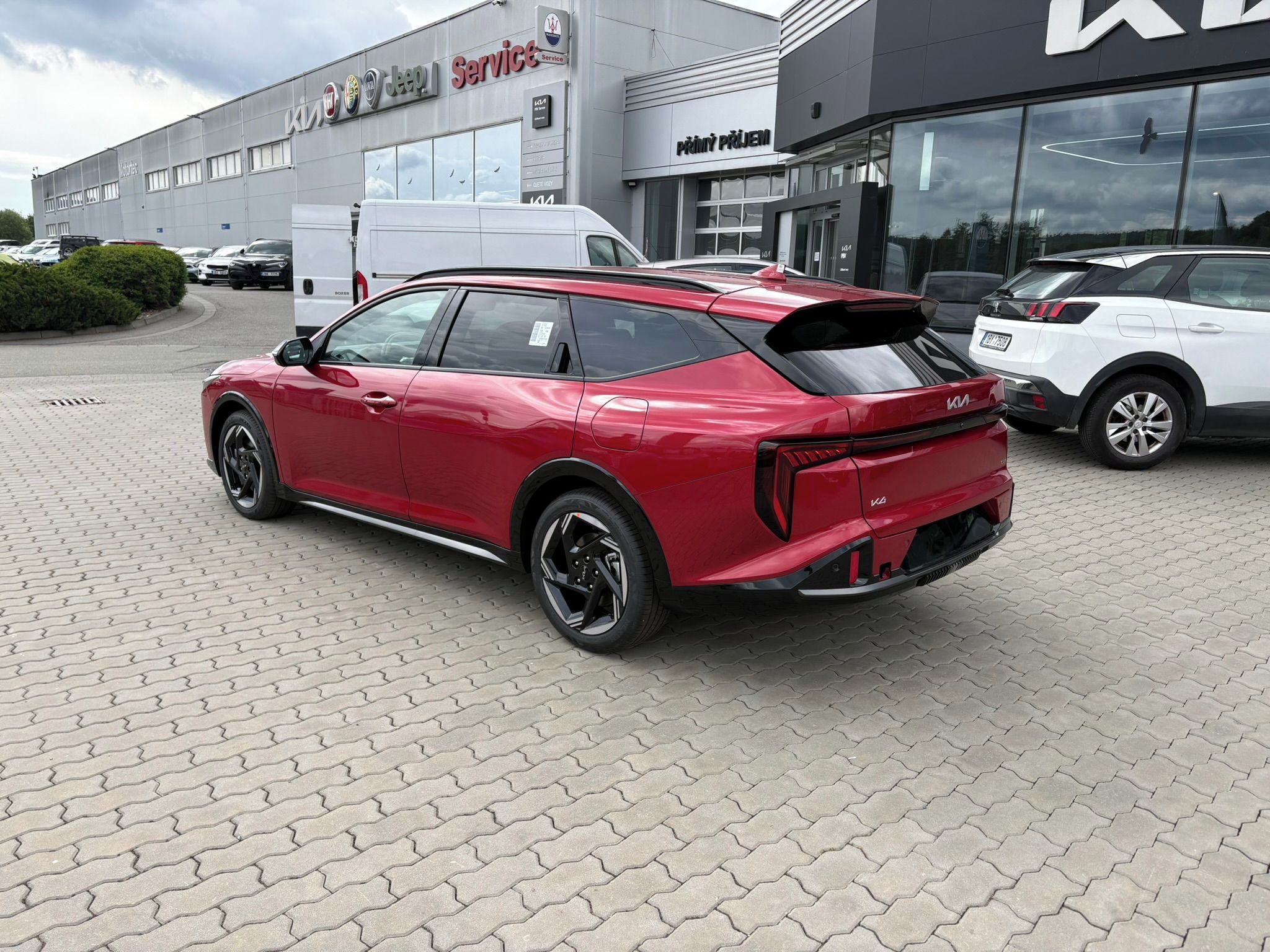 Kia K4, SW 1,6 T-GDi GPF 7DCT GT-LINE - fotka 5