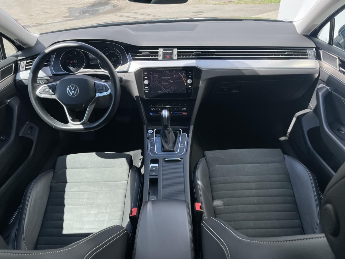 Volkswagen Passat Variant, 2,0 TDI DSG Elegance - fotka 6