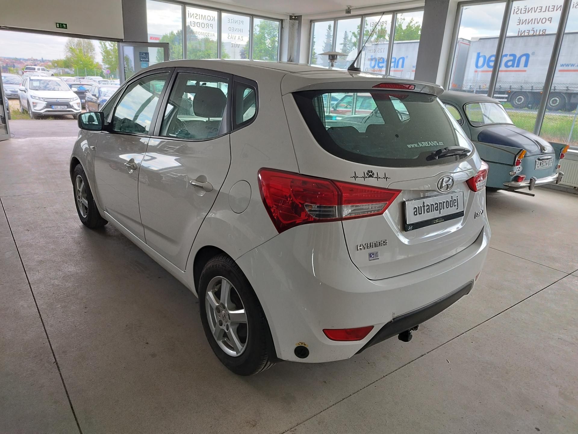 Hyundai ix20, 1,6i,91KW,AUTOMAT,ALU,TAŽ,LPG - fotka 6