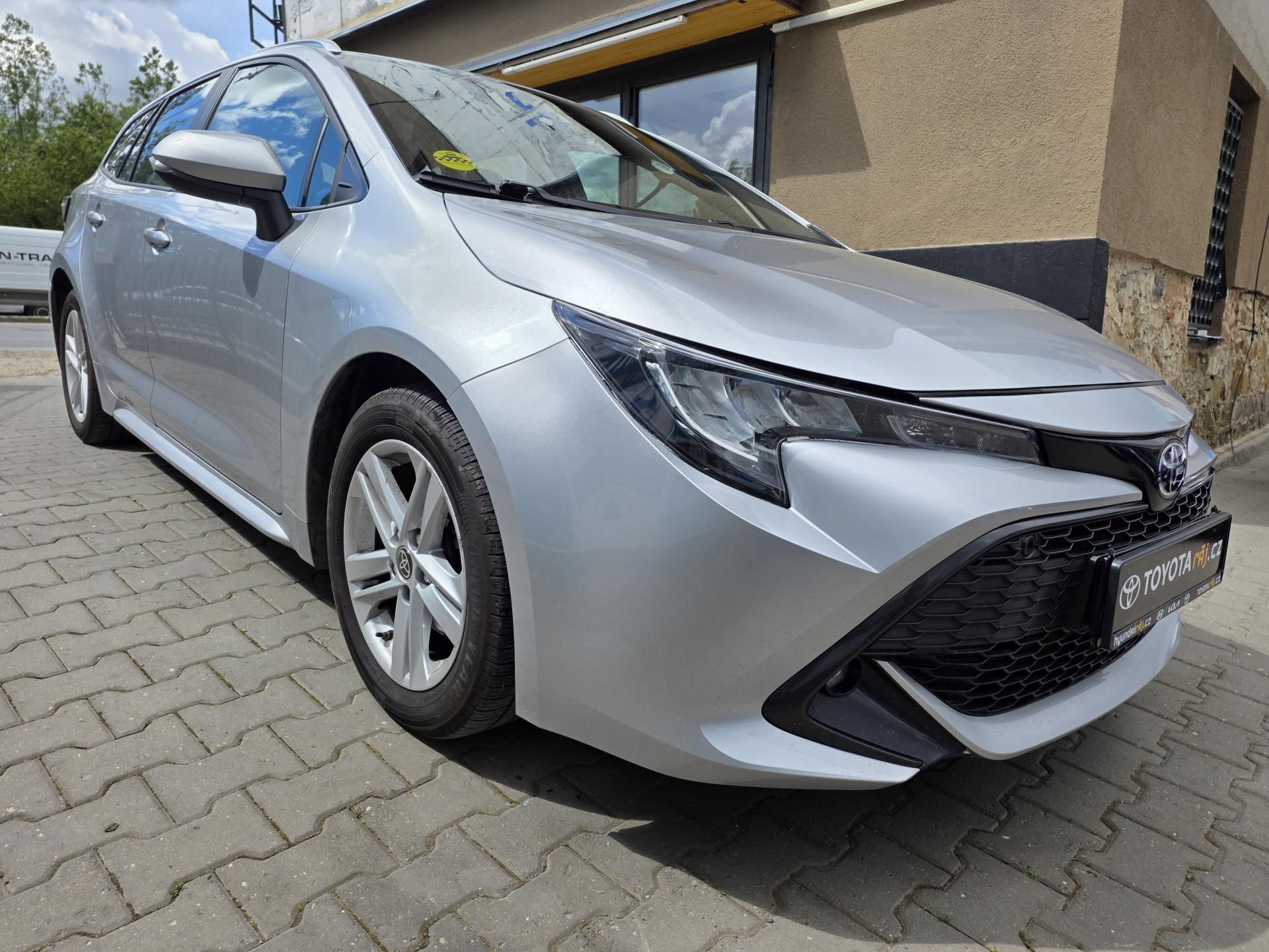 Toyota Corolla, 1.8-HYBRID-KAMERA-AUT.KLIMA - fotka 4