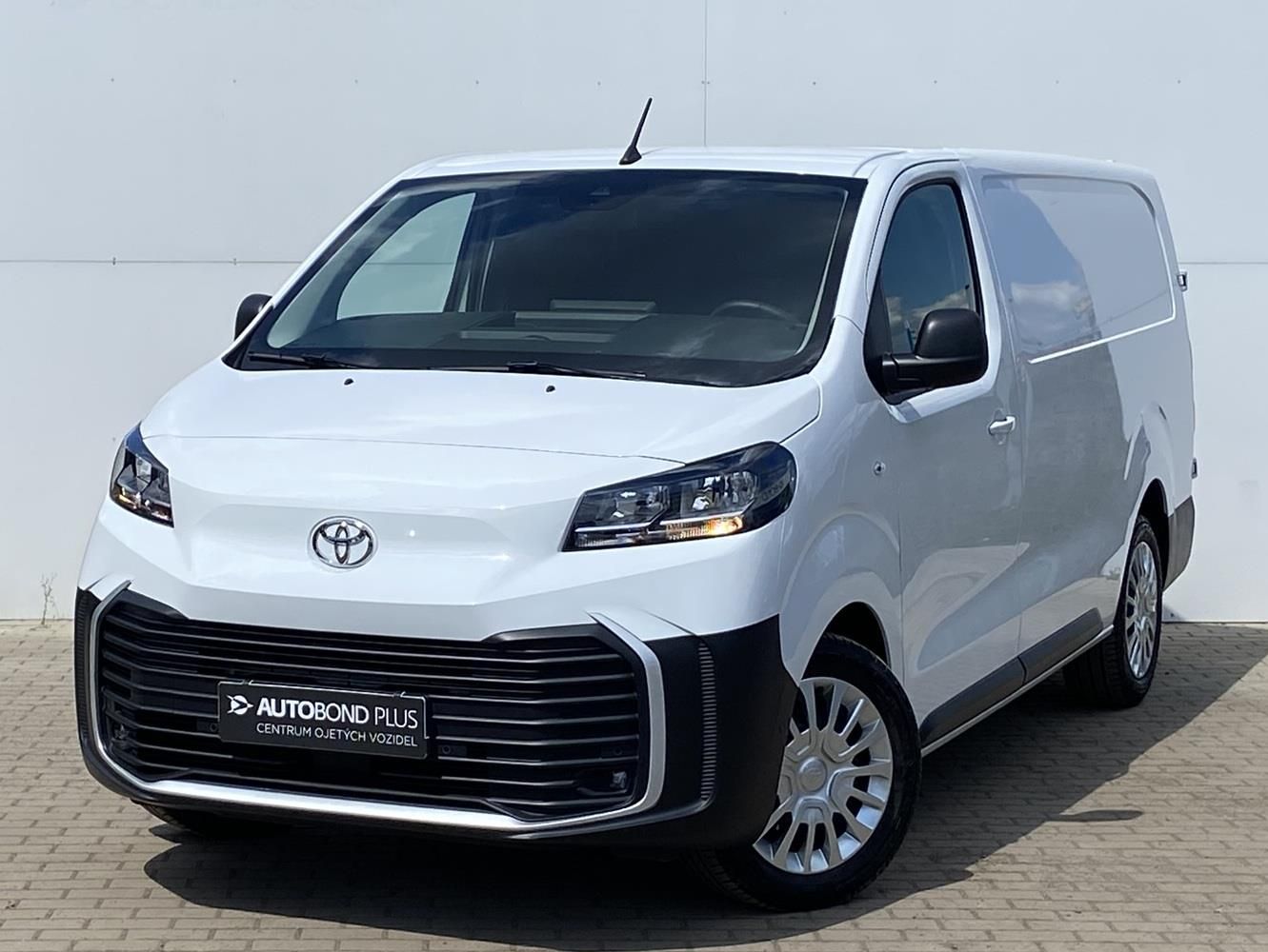 Toyota Proace, 2.0 D-4D 140k L2 Active Multim