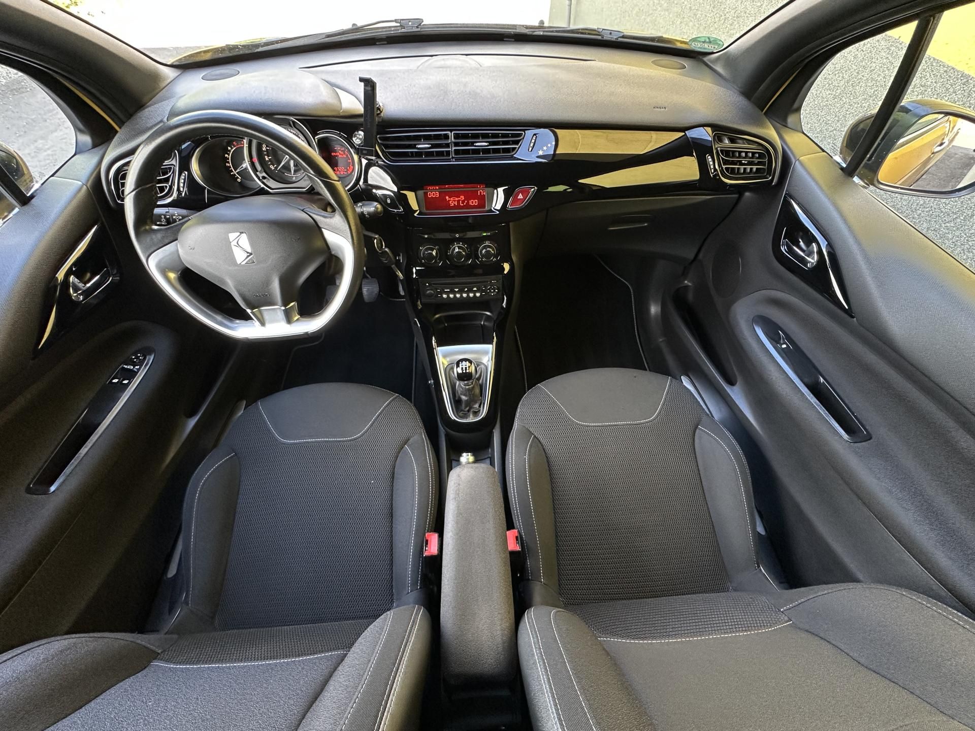 Citroën DS3, 1.6HDI/68kW * 1.Maj. * KLIMA - fotka 6