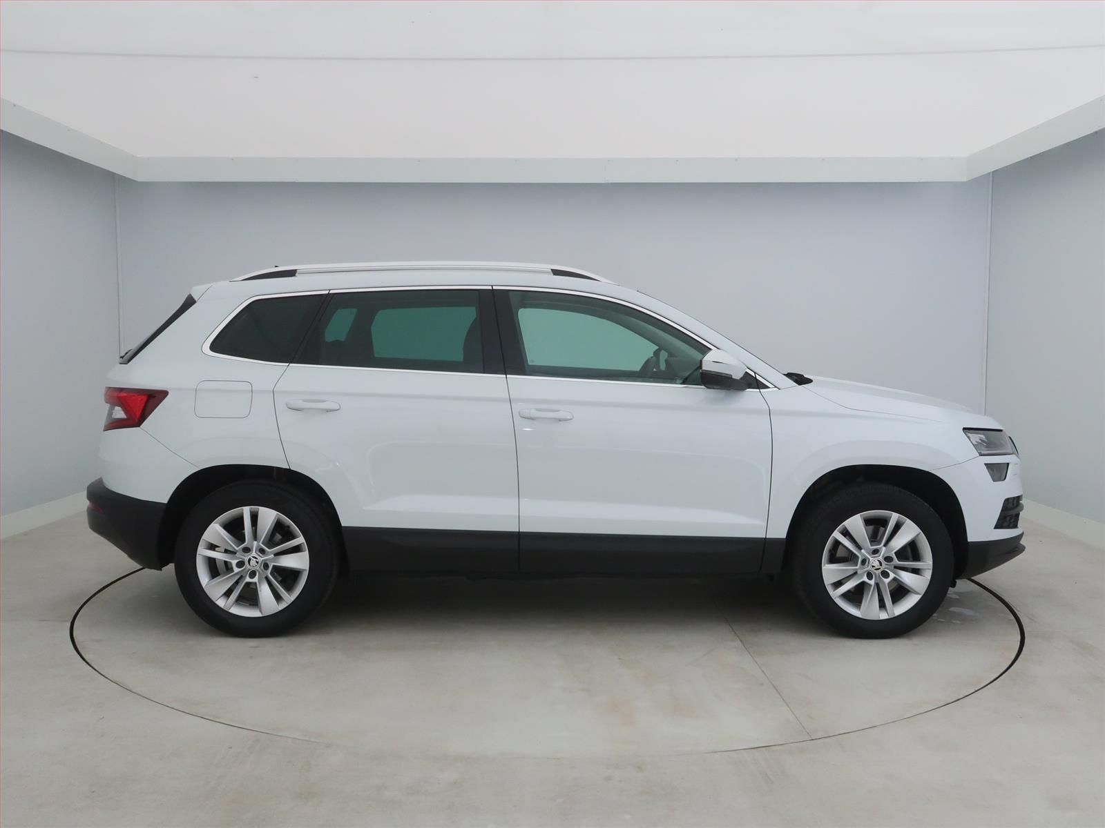 Škoda Karoq, 2.0 TDI, Style, 4X4, ČR,1.maj - fotka 6