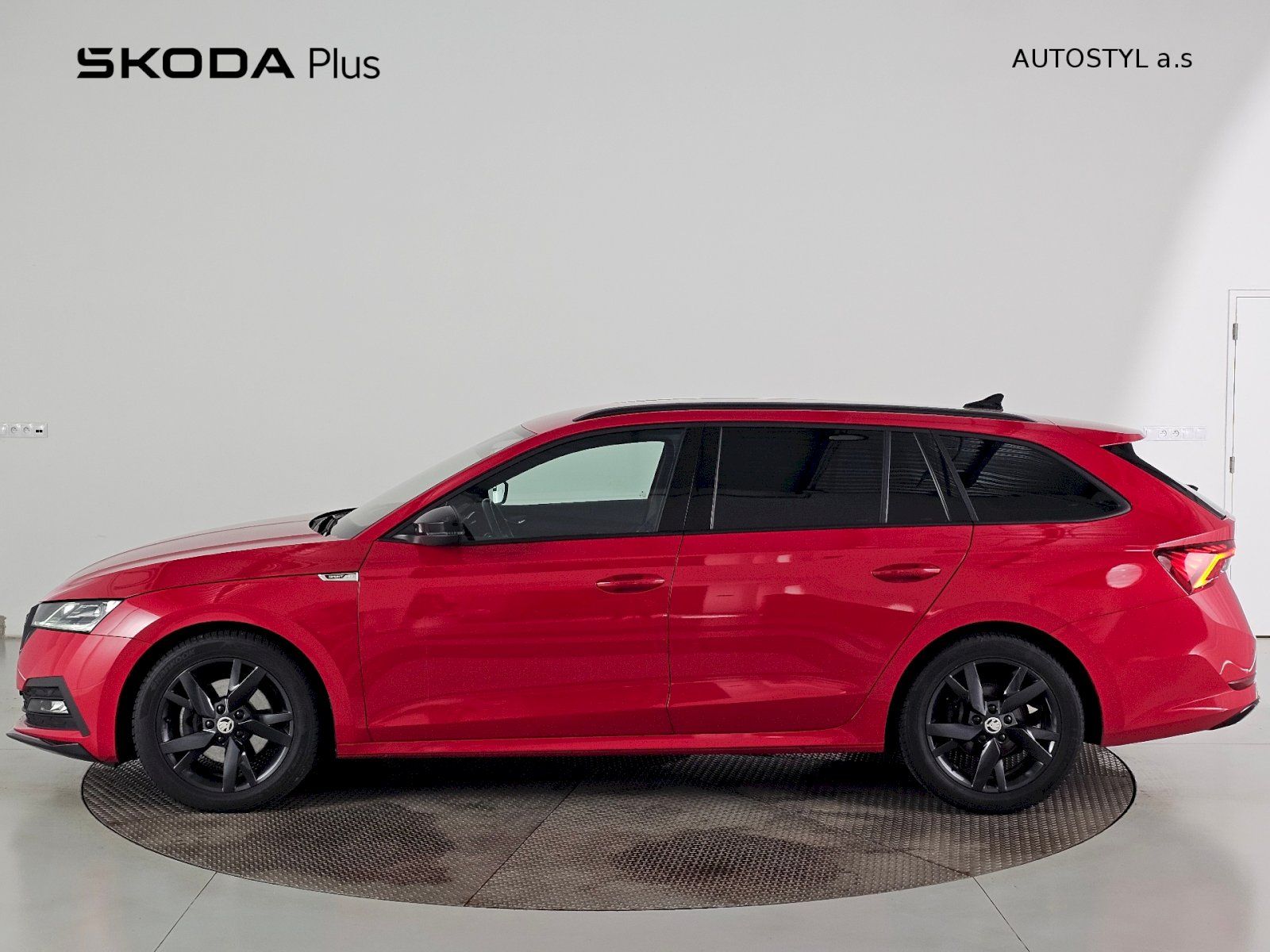 Škoda Octavia, 2.0TSi 140kW 4x4 DSG SPORTLINE - fotka 3