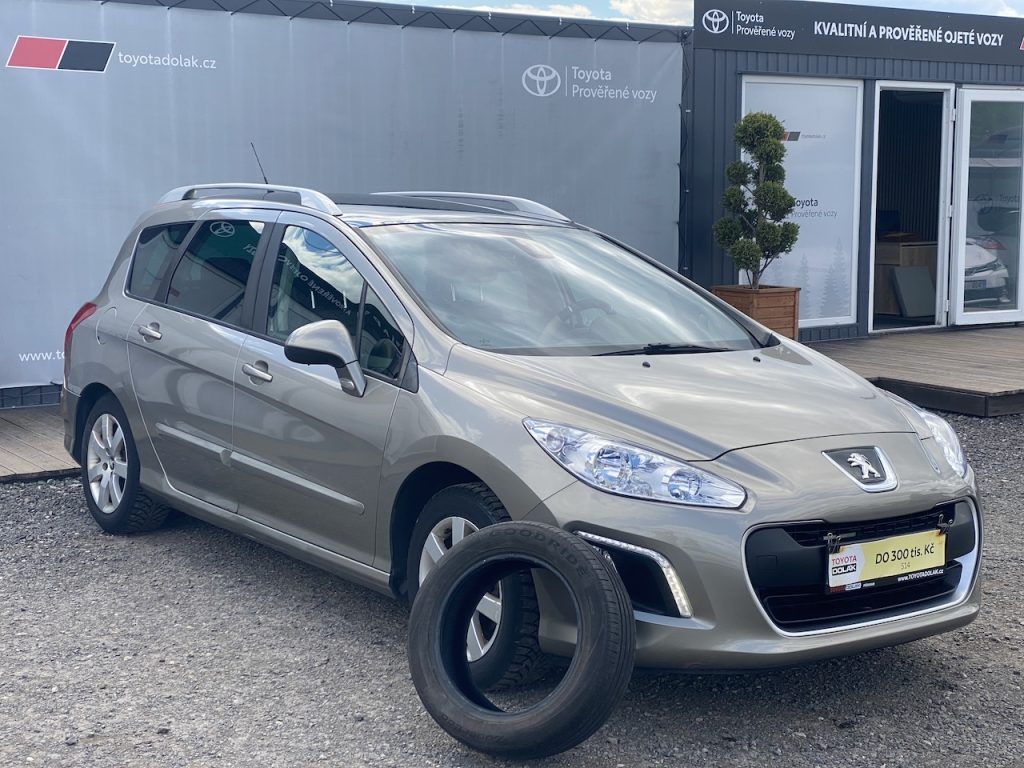 Peugeot 308, 1.6i, ČR, manual, tažné