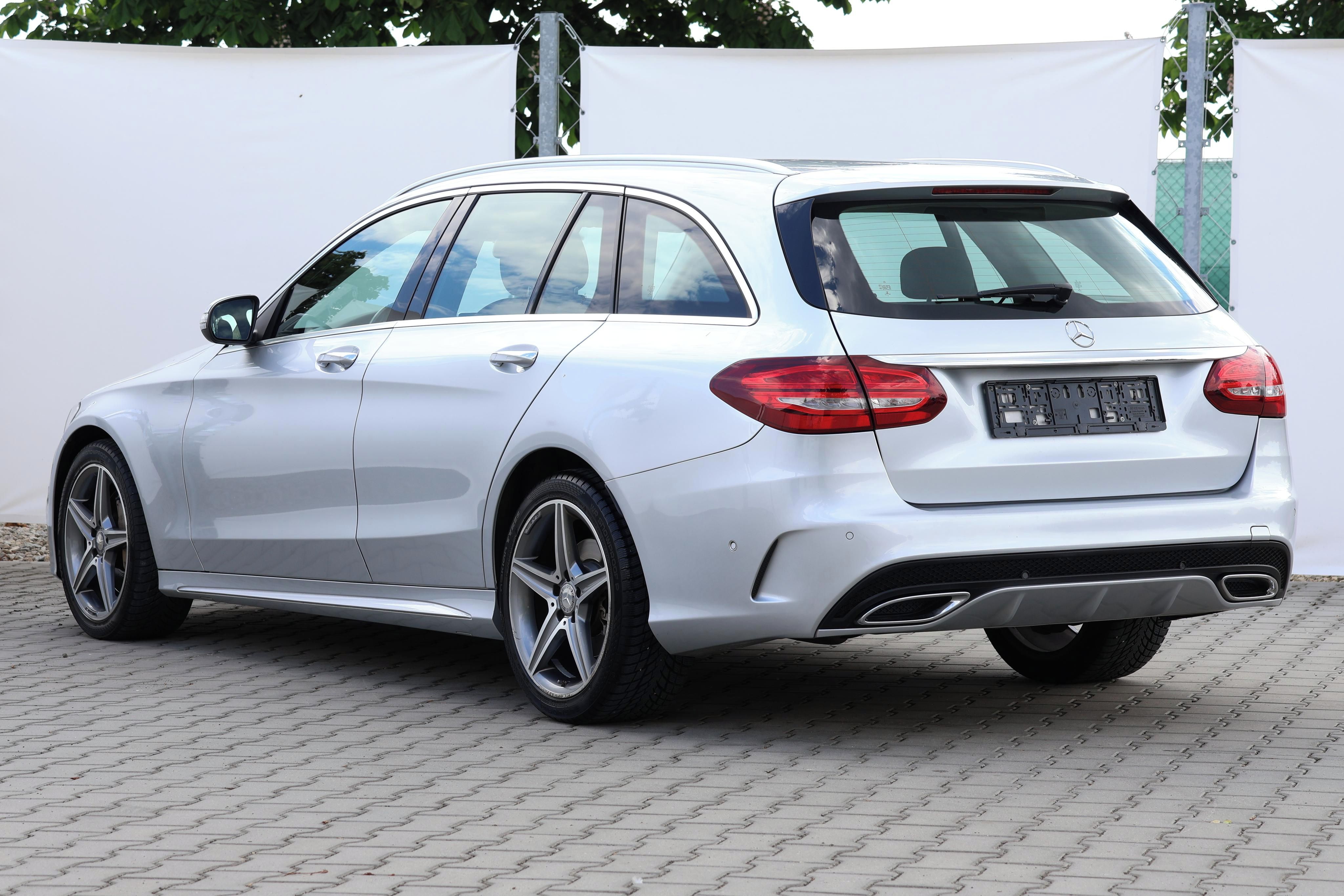 Mercedes-Benz Třídy C, 250CDI AMG 4MATIC KEYLESS - fotka 4