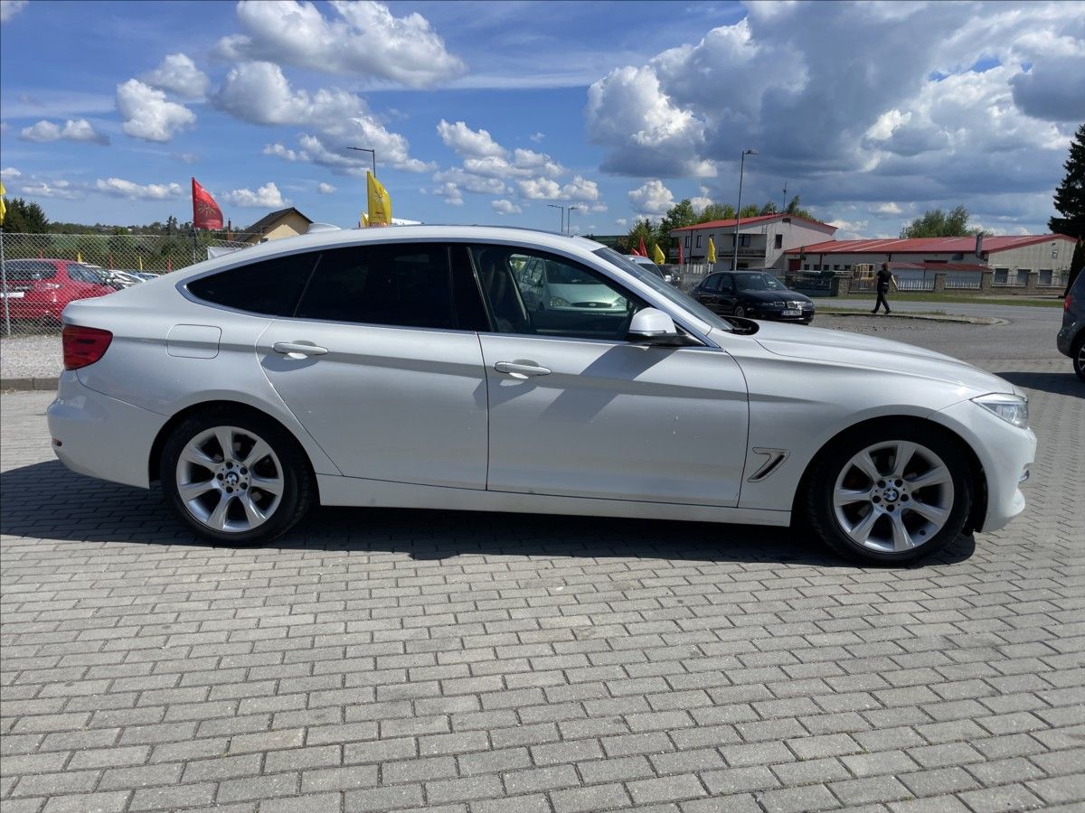 BMW Řada 3, 2,0 d 120kw GT Panorama, prav. - fotka 5