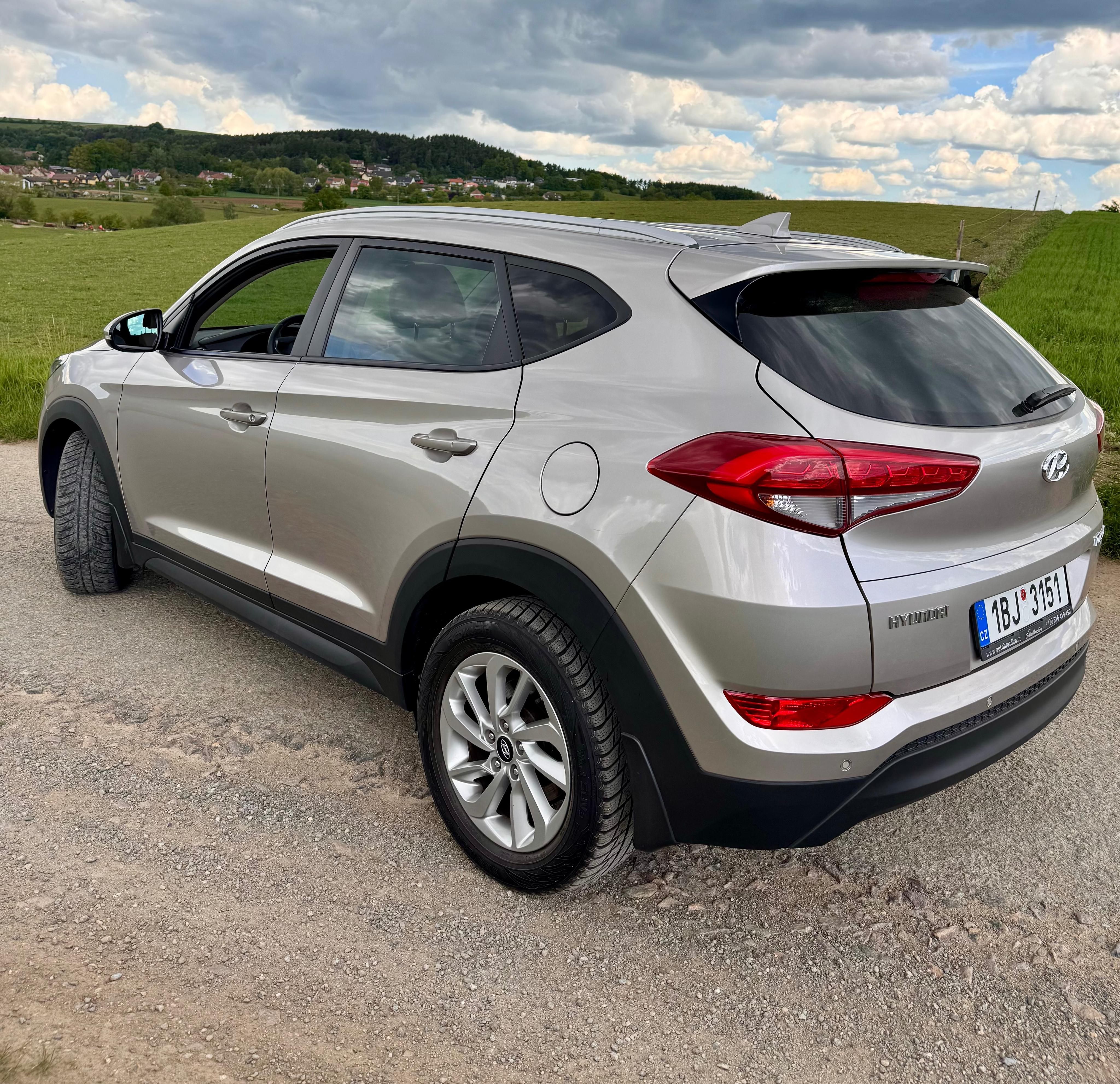 Hyundai Tucson, 1.7 CRDi 2016, 61 100 km - fotka 3