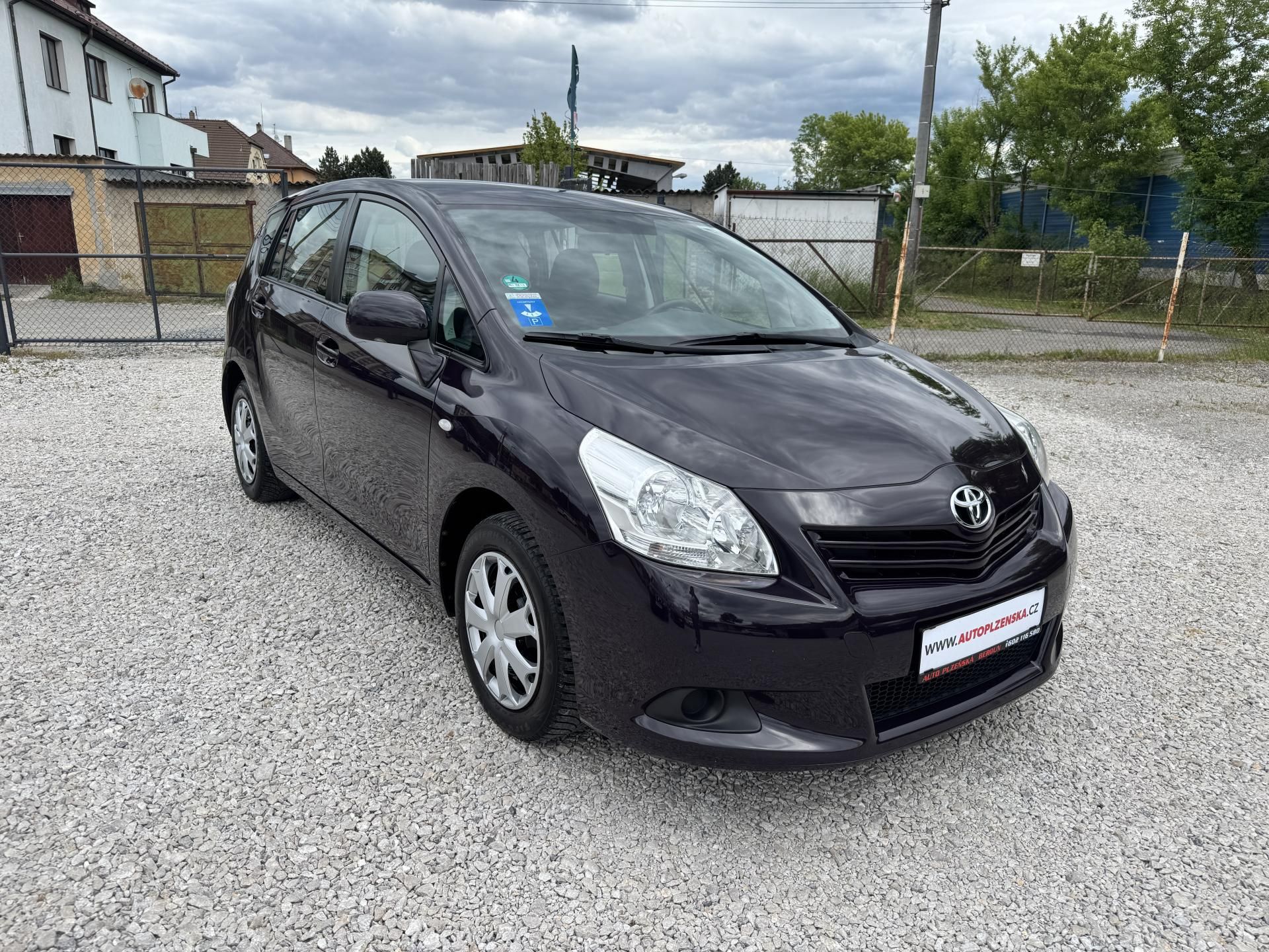 Toyota Verso, 1.6VVTi,97KW,2SADY KOL - fotka 2