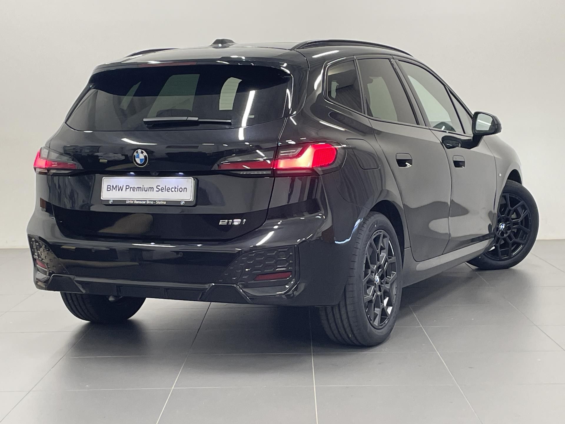 BMW Řada 2, 218i ActiveTourer Tažné Harman - fotka 2