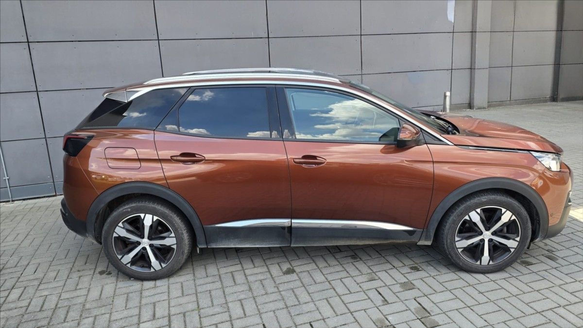 Peugeot 3008, 1,2 EAT8 Allure - fotka 3
