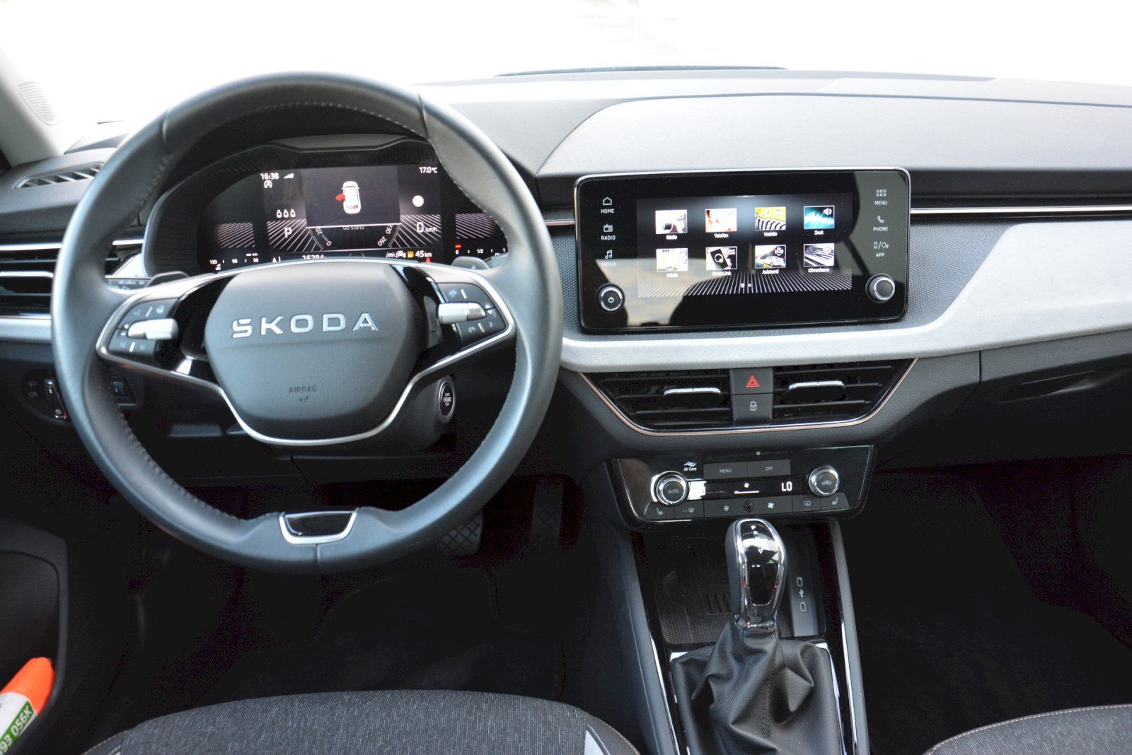 Škoda Kamiq, 1.0 TSI 85 kW TOP Selection DS - fotka 5