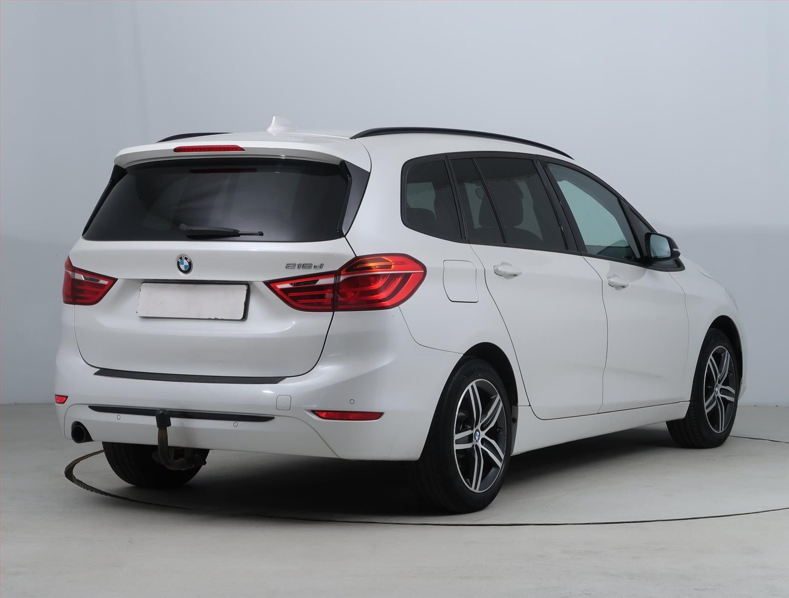 BMW Řada 2, 218d Gran Tourer, Automat - fotka 5