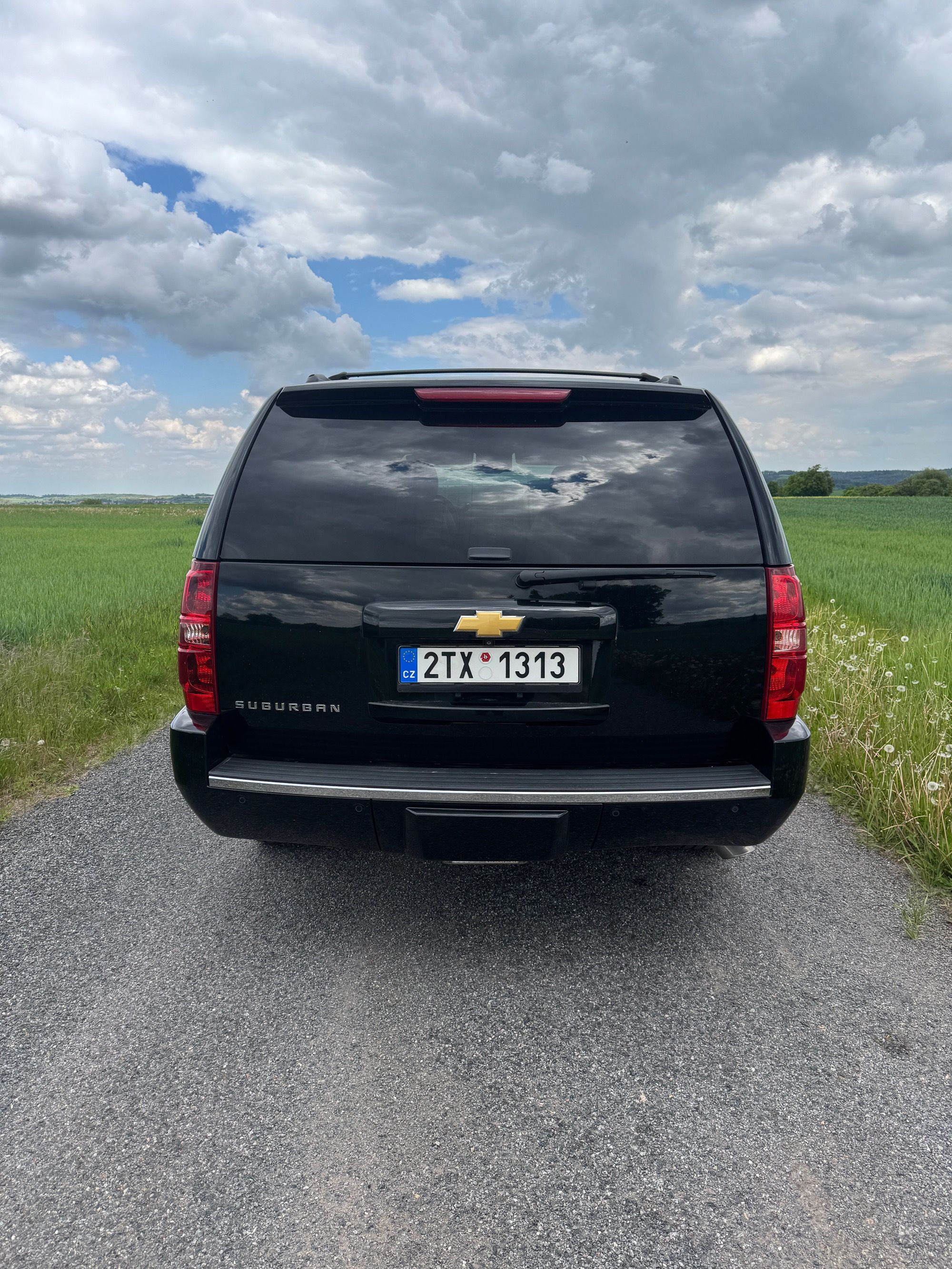 Chevrolet Suburban, 1500 5.3l V8 4x4 - fotka 6