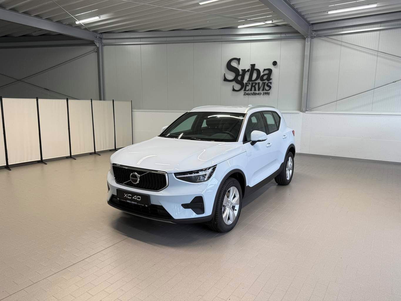 Volvo XC40, B3 2.0L 163 HP AT7 FWD CORE