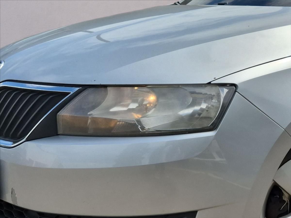Škoda Rapid, 1,6 TDi - fotka 5