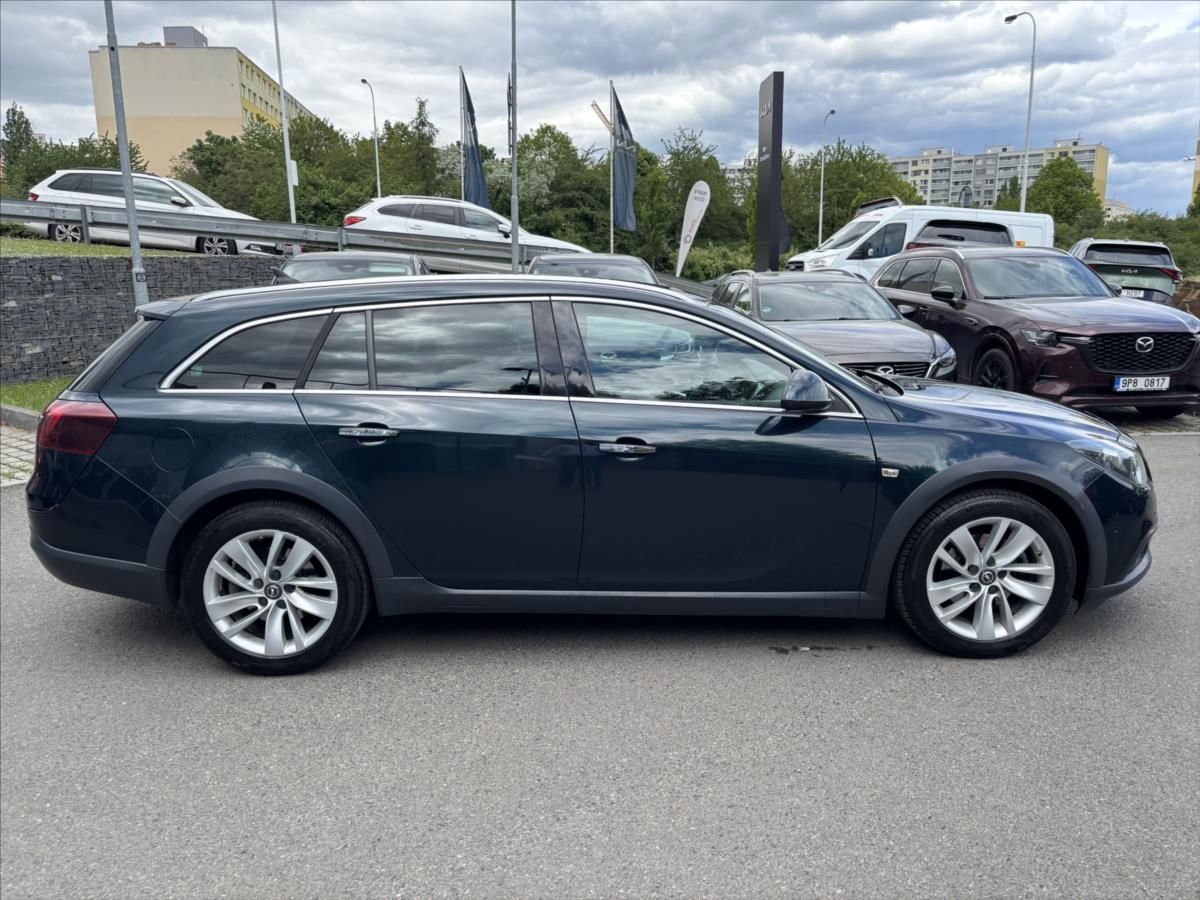 Opel Insignia, 2,0 CDTi 125kW 4x4 NAVI KAMERA - fotka 6