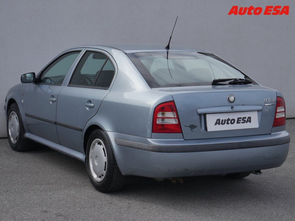Škoda Octavia, 1.6i,AC,STK3/28 - fotka 6