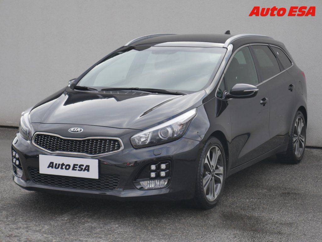 Kia Cee´d, 1.6CRDi,2.maj,ČR,GT Line - fotka 3