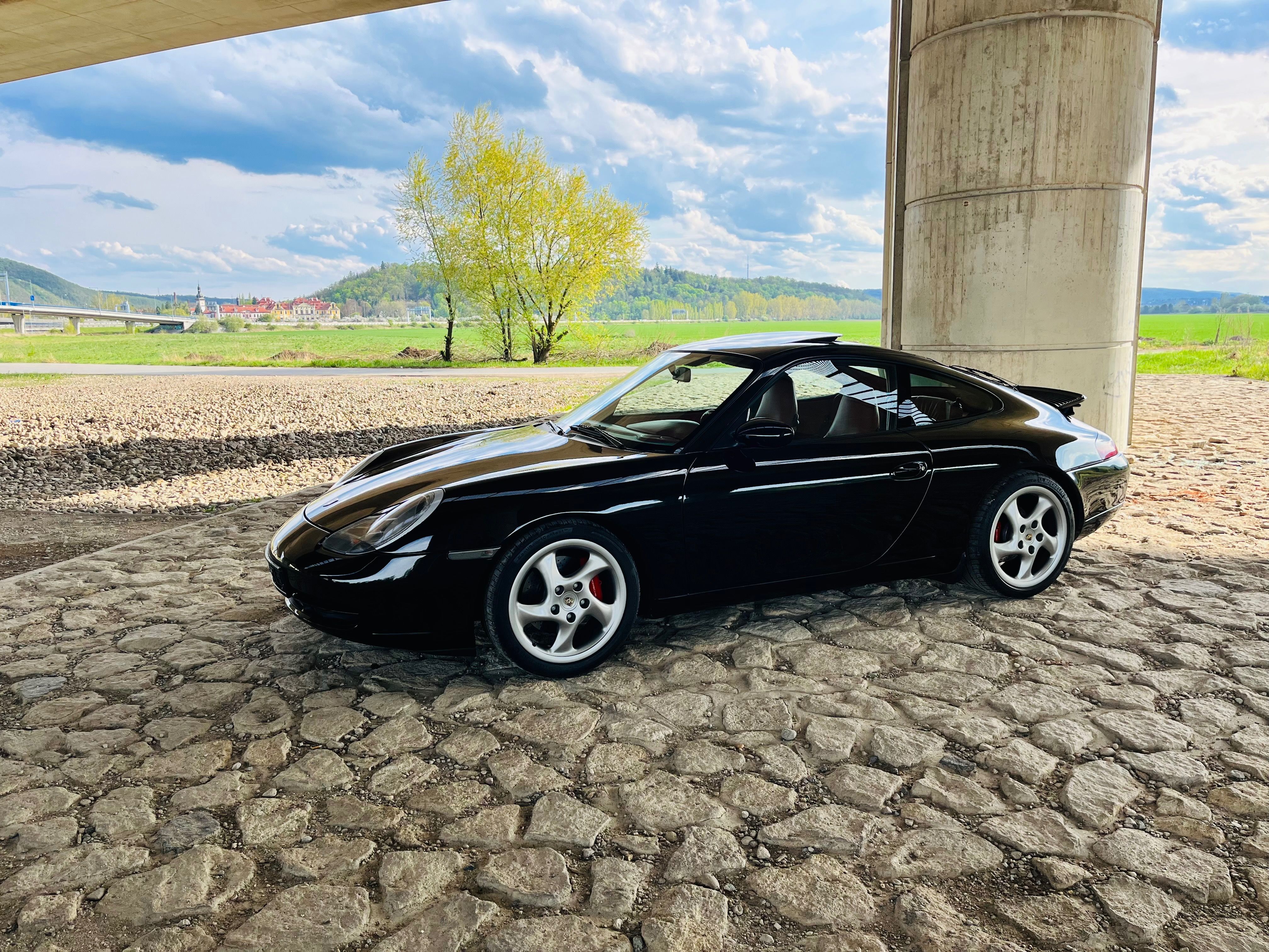 Porsche 911, 1997 Carrera 2 celková repase - fotka 4