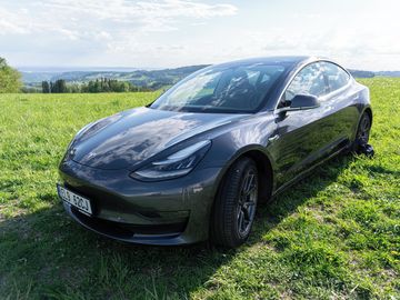 Tesla Model 3 LR 2019 + Boost