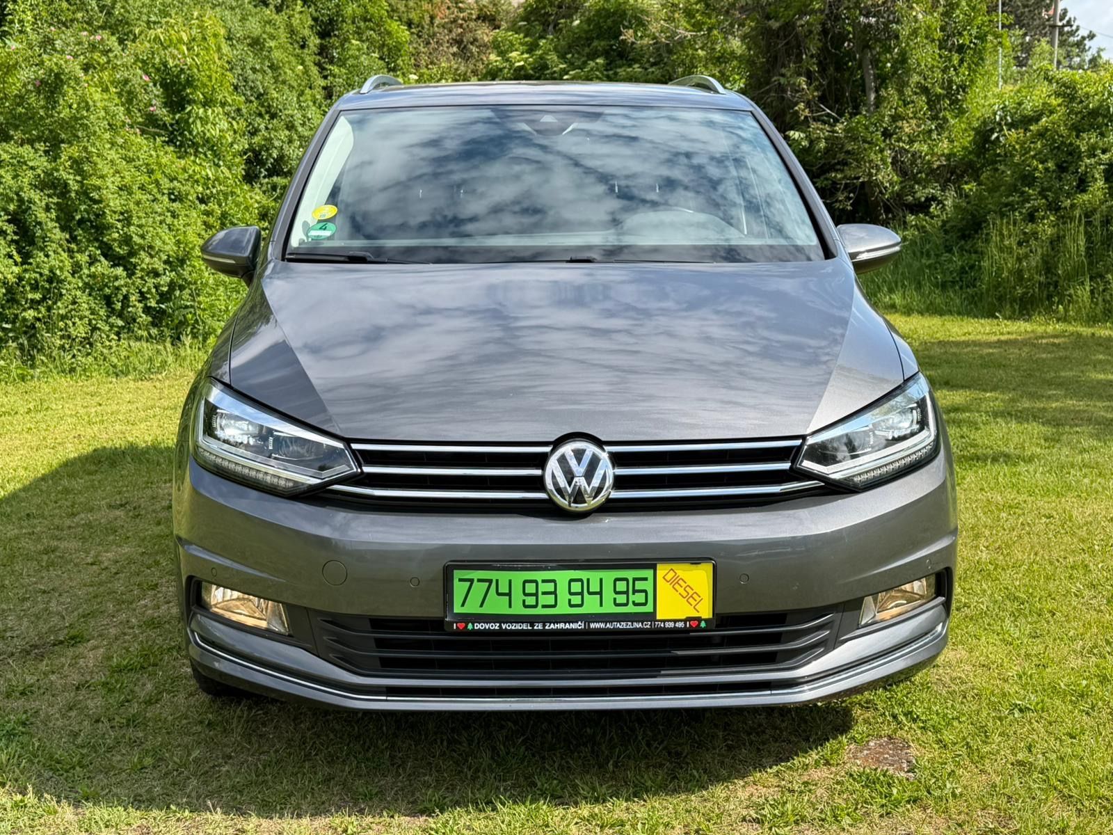 Volkswagen Touran, HIGHLINE 2,0 TDI - 7 MÍST !!! - fotka 2
