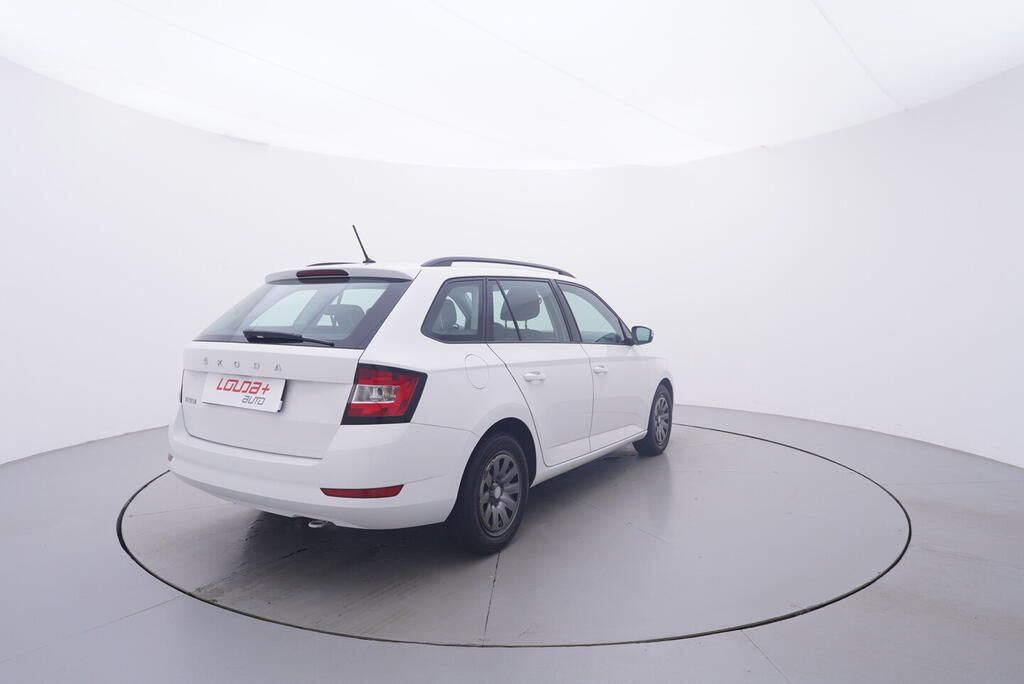 Škoda Fabia, Tour 1.0 TSI 70 kW - fotka 5