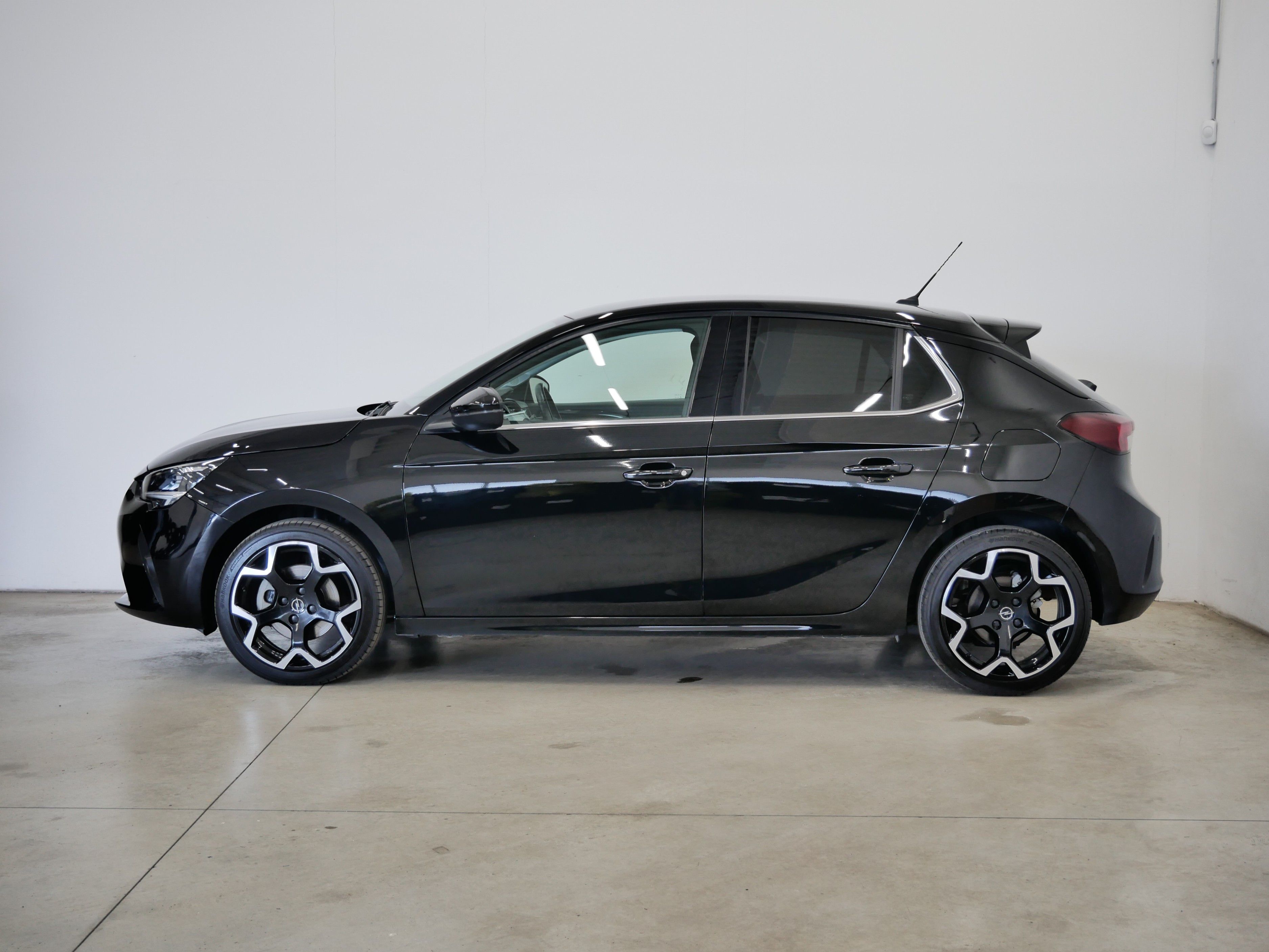 Opel Corsa, 1.2 i 74 kW Sportline - fotka 3