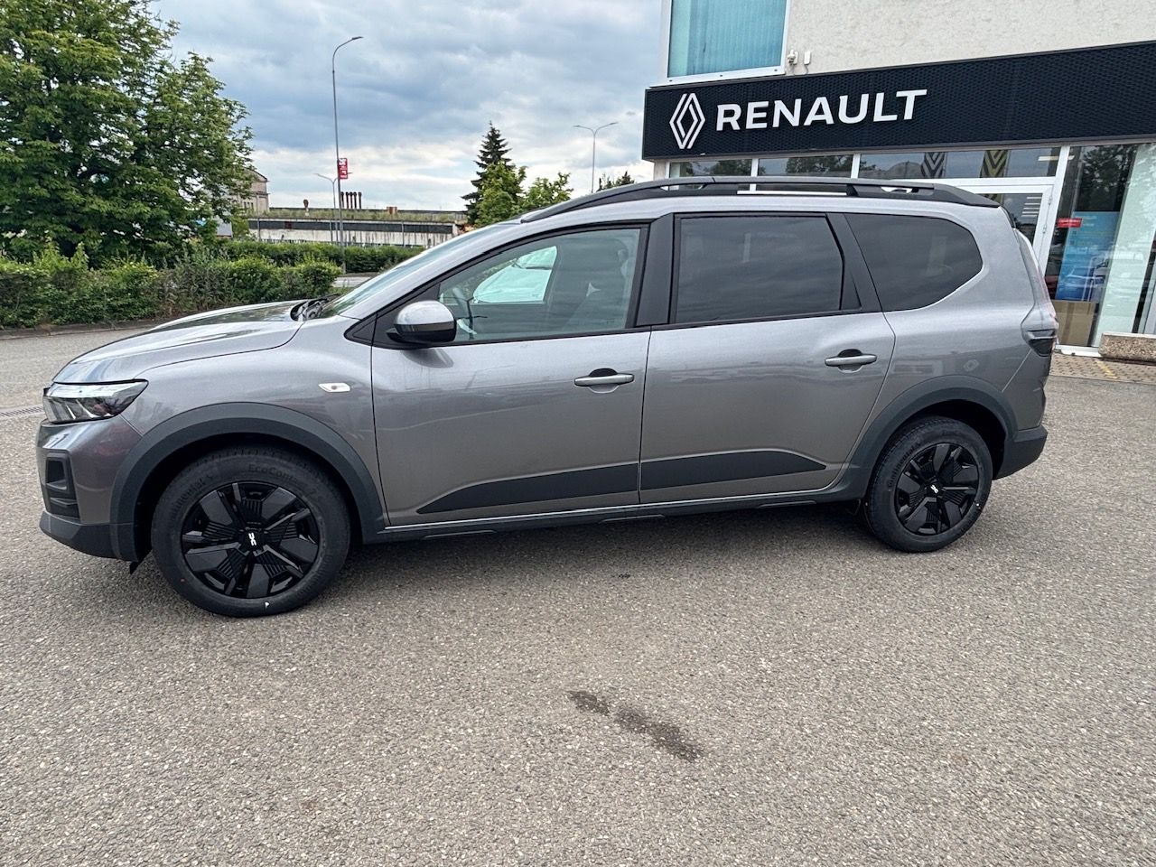 Dacia Jogger, Expression TCe 110 7 míst - fotka 2