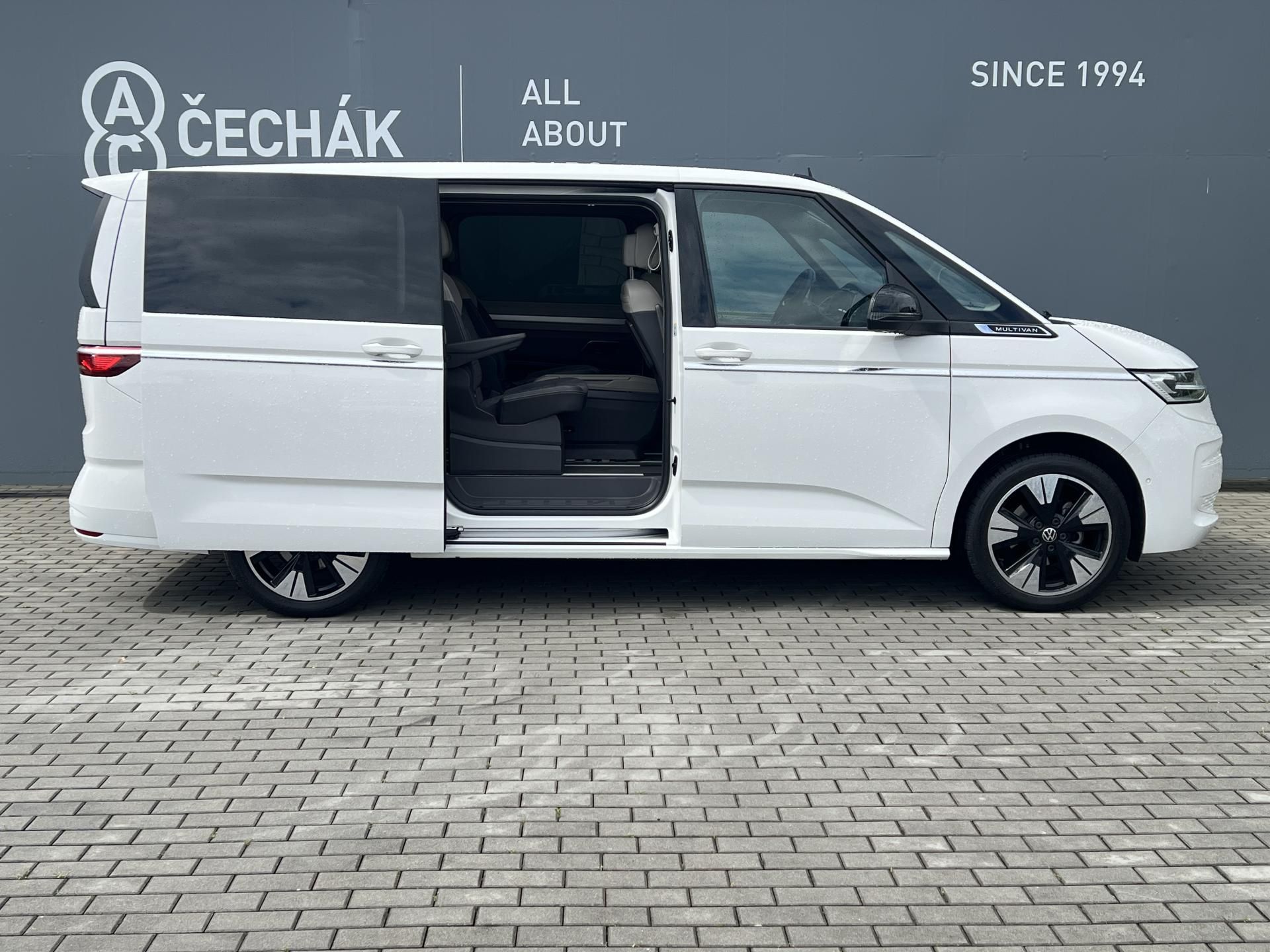 Volkswagen Multivan, 2.0TDi*DSG*ČR*Záruka*TopVýbava - fotka 5