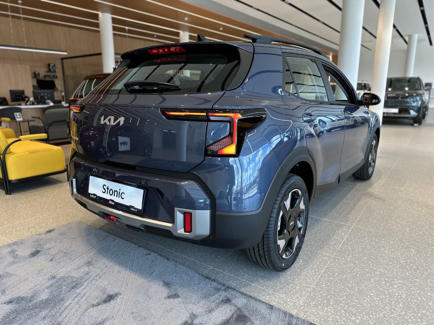 Kia Stonic, 1.0T-GDi GPF 74kW SPIN (2026) - fotka 3