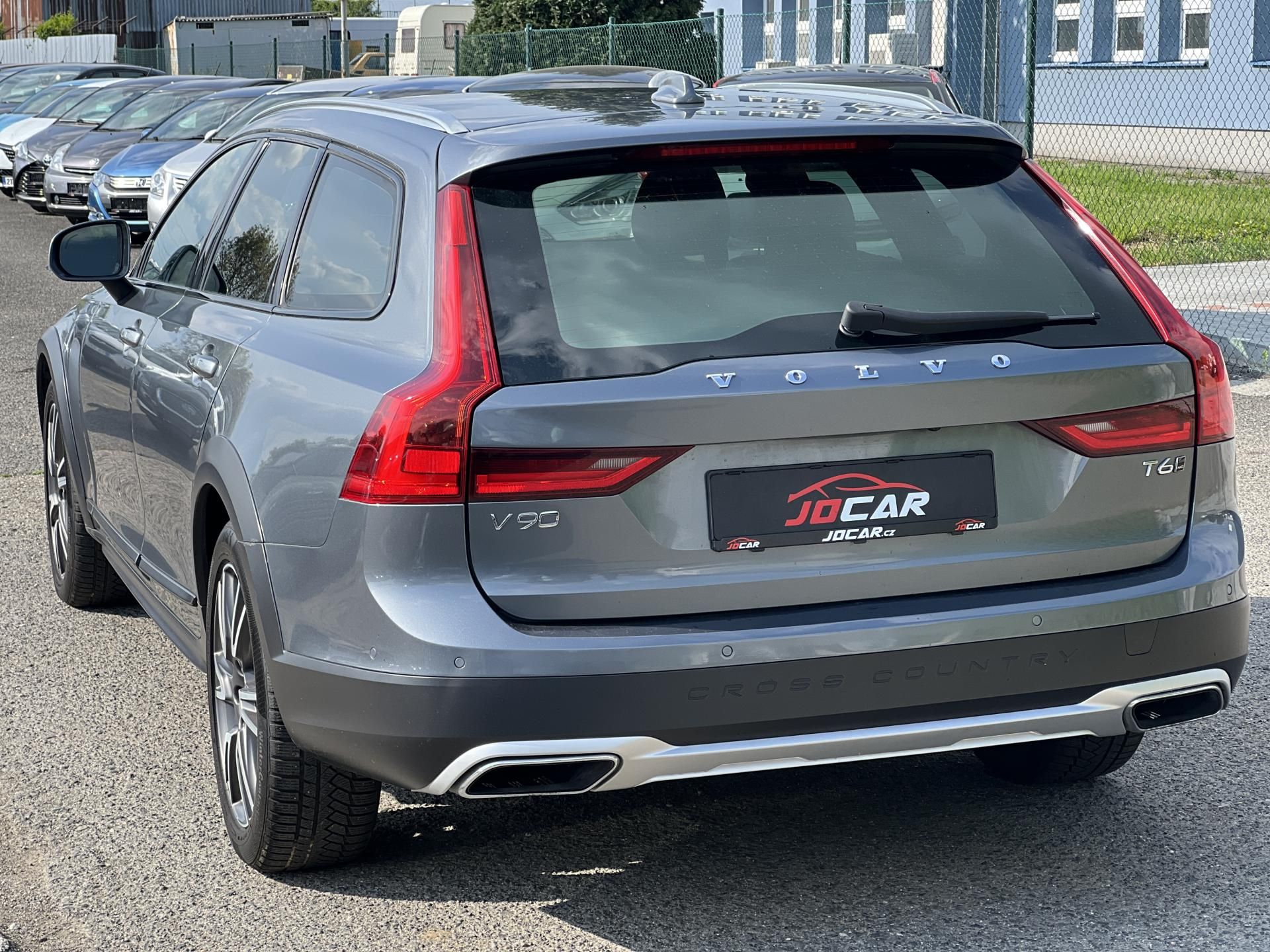 Volvo V90, T6 235kw AWD CROSS COUNTRY - fotka 5