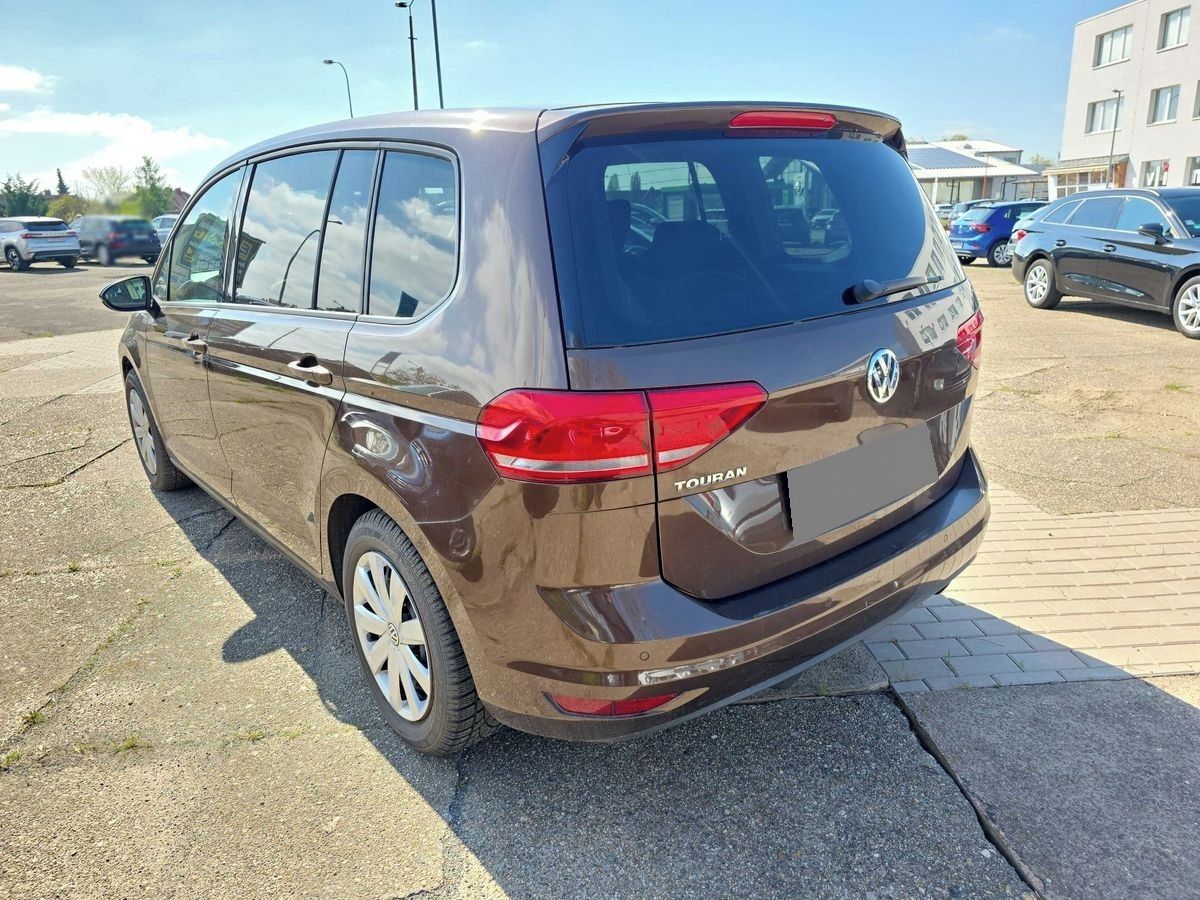 Volkswagen Touran, 1.2Tsi 81KW JEN 107 TIS KM TOP - fotka 2