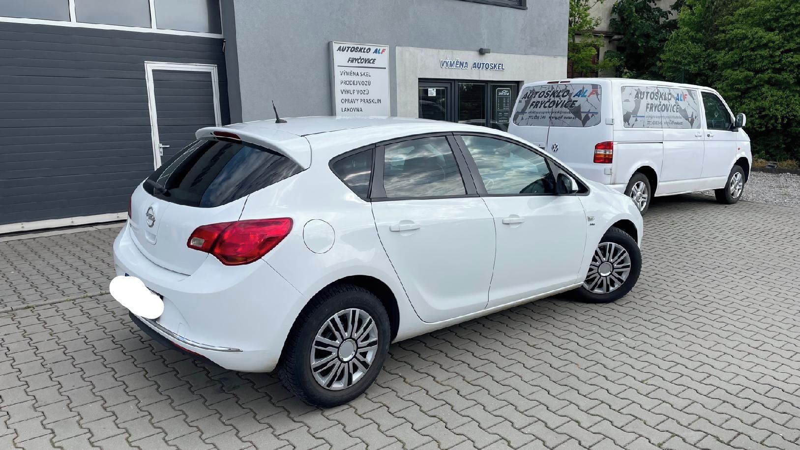 Opel Astra, 1.4i 16V - fotka 4
