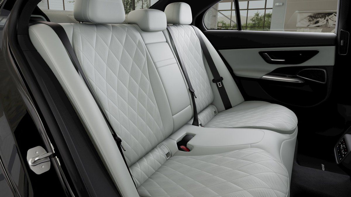 Mercedes-Benz Třídy E, 450 d 4MATIC Edition 140 Years - fotka 3
