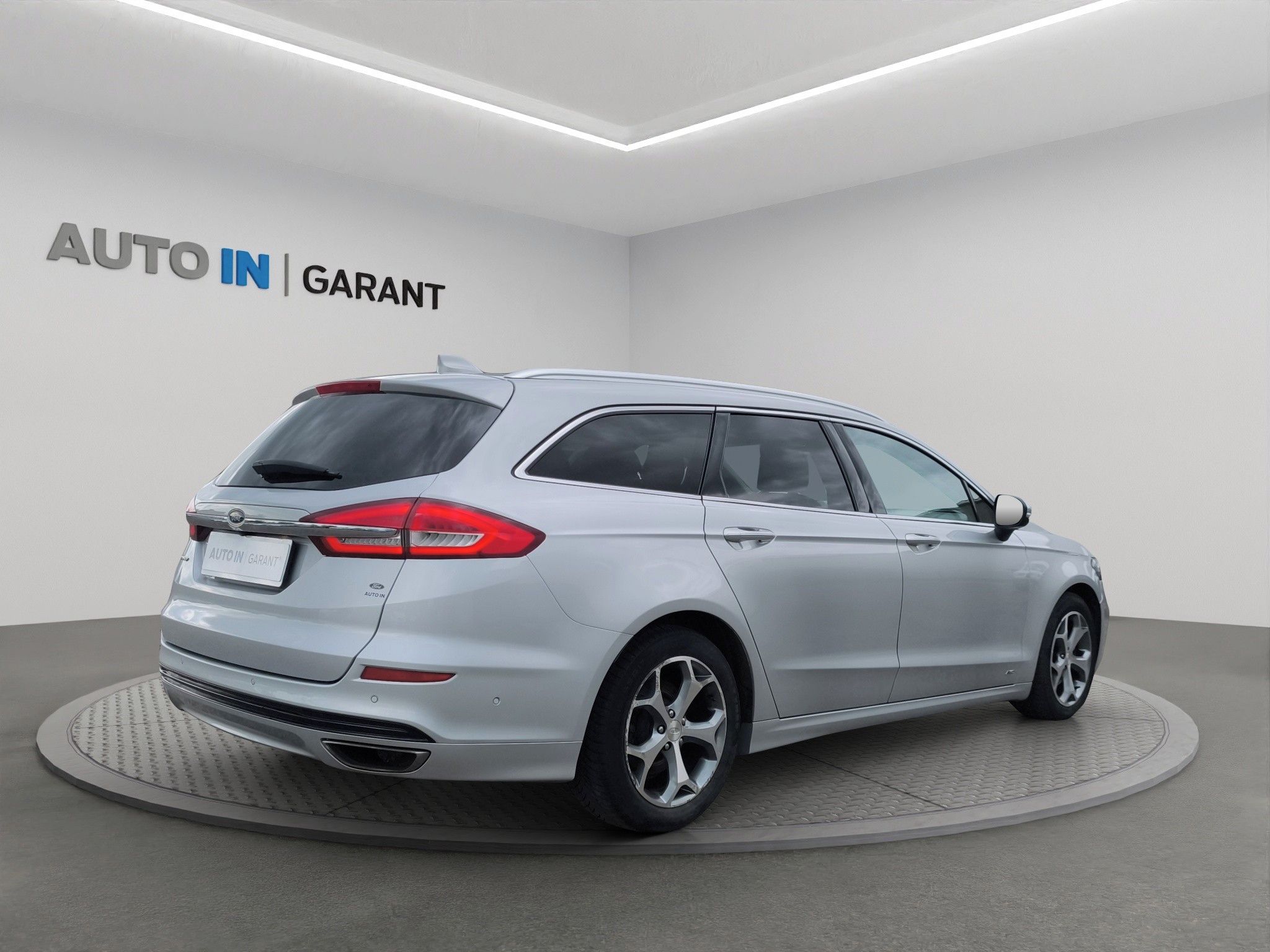 Ford Mondeo, TITANIUM 4x4 2.0 EcoBlue 140kW - fotka 5