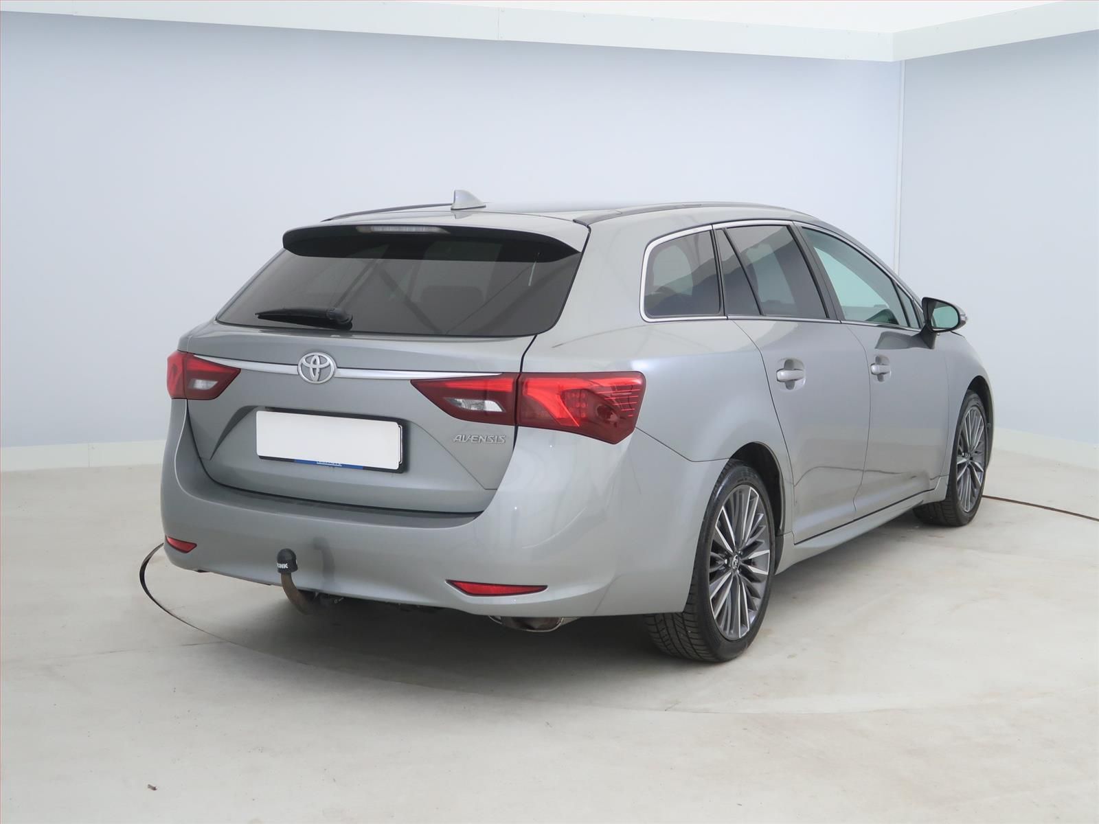 Toyota Avensis, 1.8 Valvematic, Kůže - fotka 5