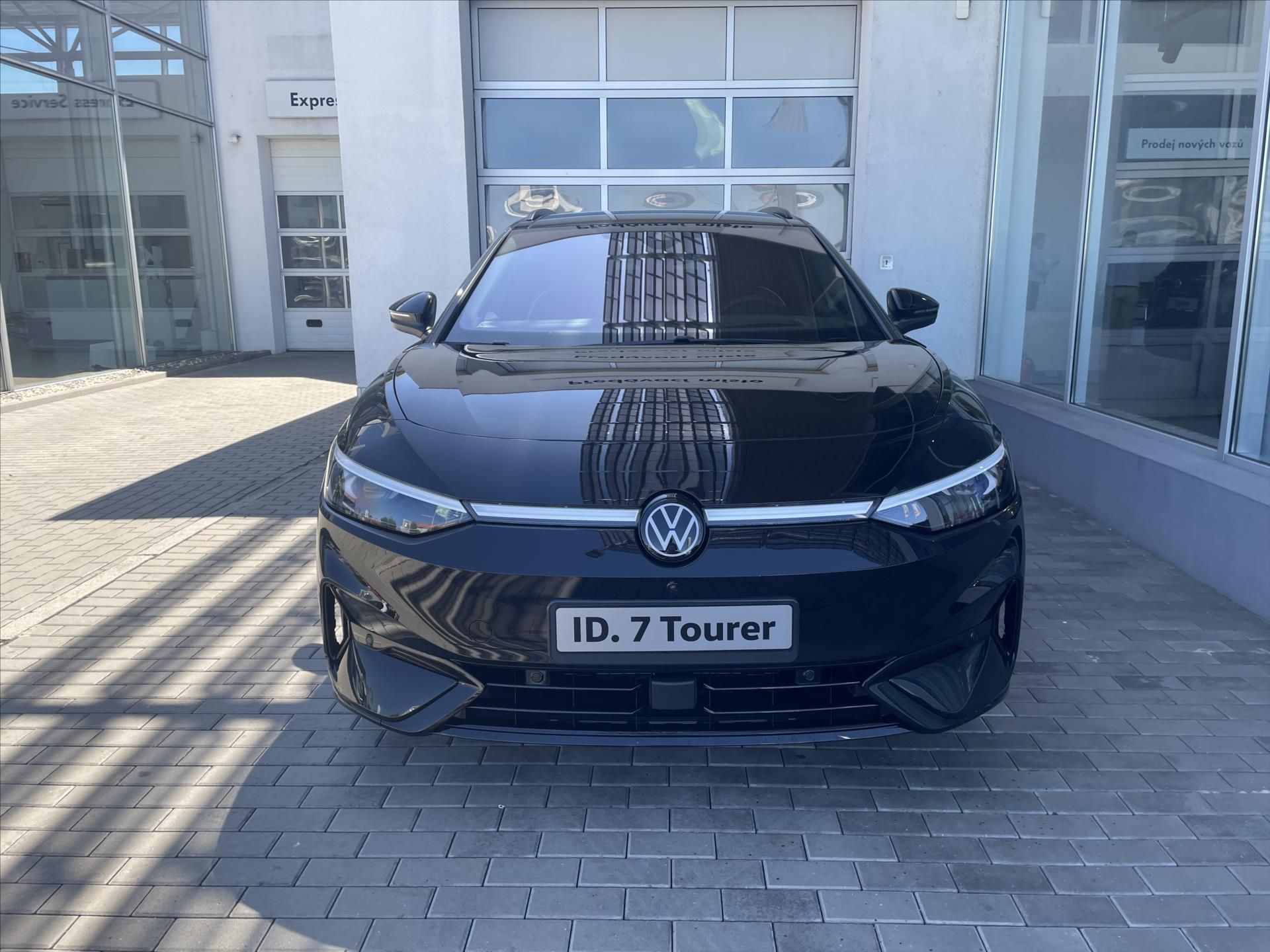 Volkswagen ID.7 Tourer, 86kW, 210kW  Pro S People - fotka 2
