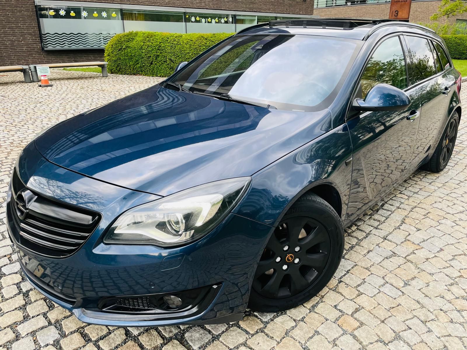 Opel Insignia, 2.0CDTi 4x4 AUTOMAT SERVISKA - fotka 2