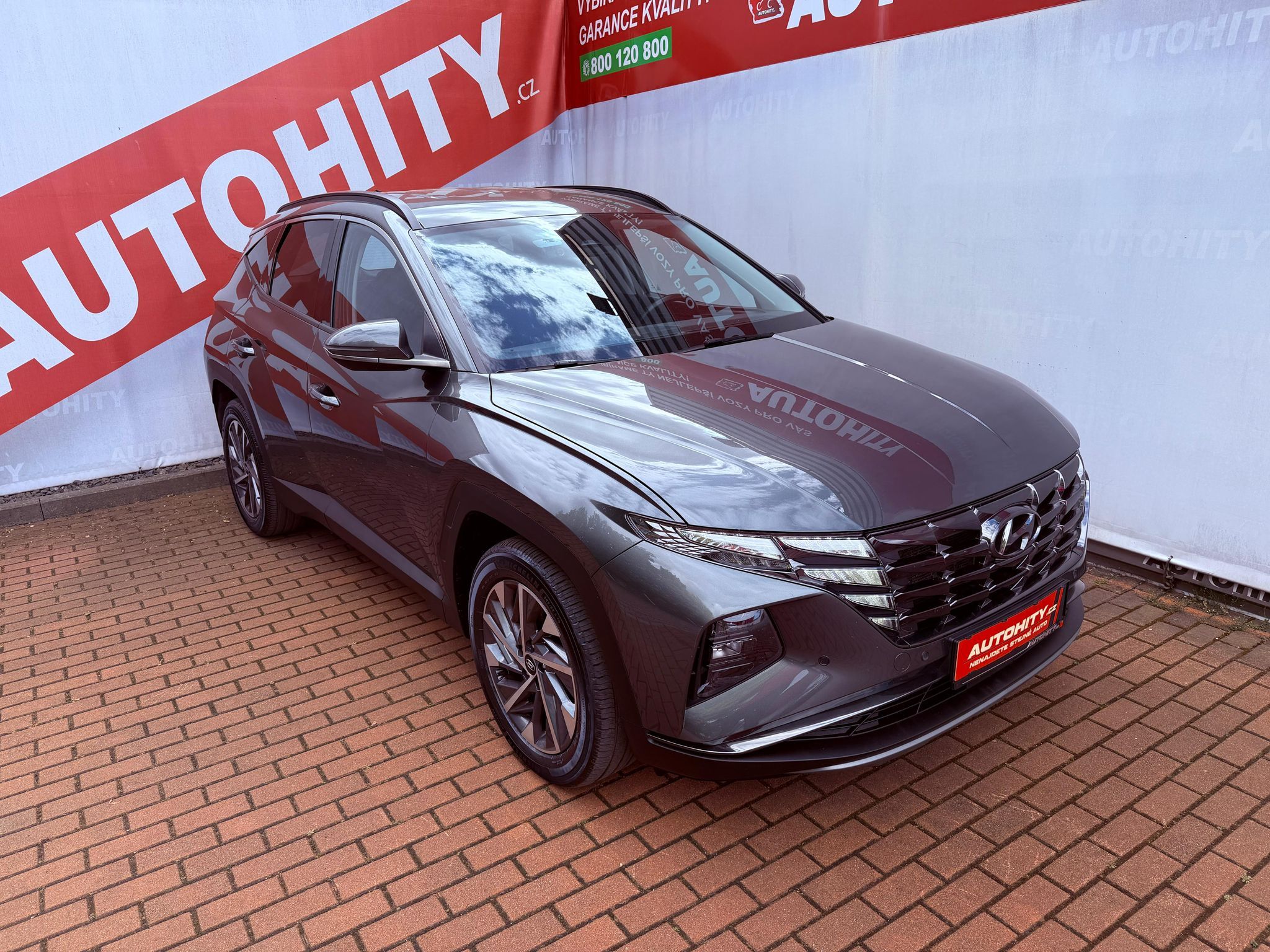 Hyundai Tucson, 1.6 T-GDi Aut., ČR, 1.Maj - fotka 5