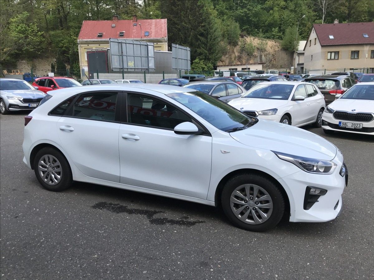 Kia Cee´d, 1,6 CRDi 85kW - fotka 3