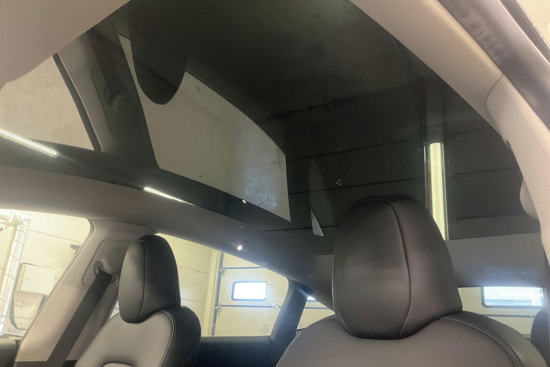 Tesla Model Y, LR2024 Berlín, tažné - fotka 6