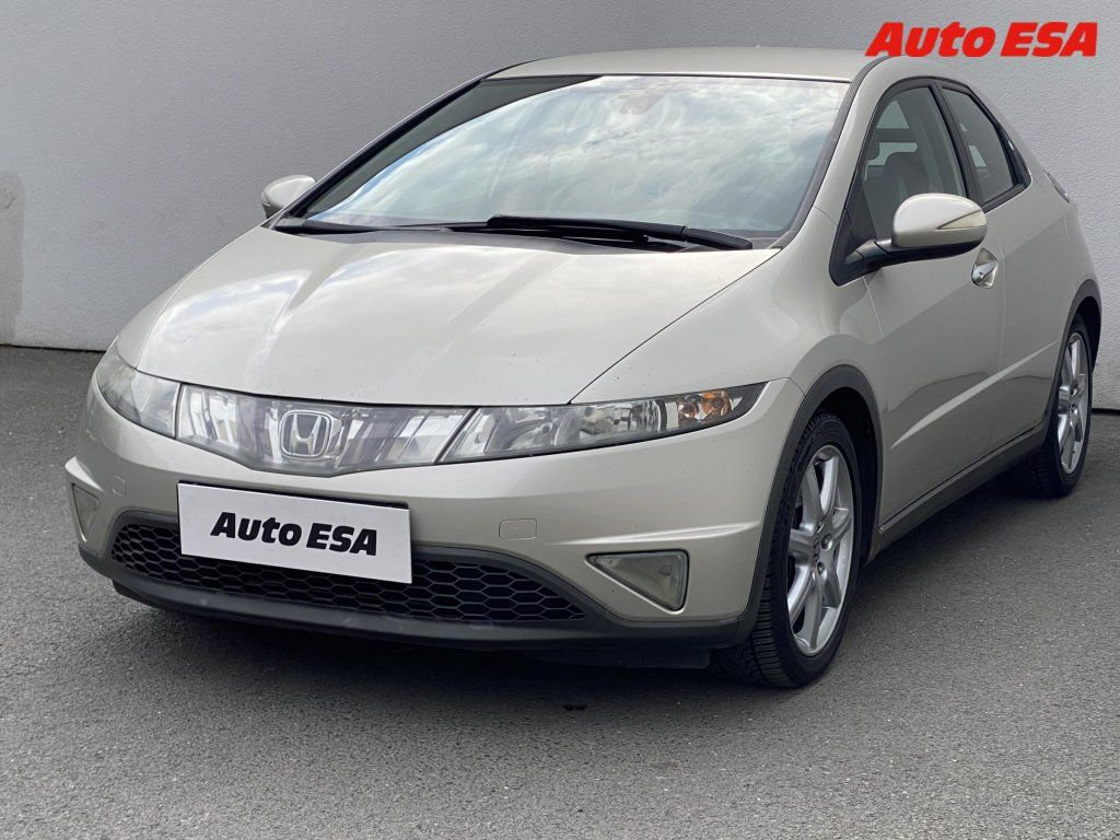 Honda Civic, 1.8i - fotka 3
